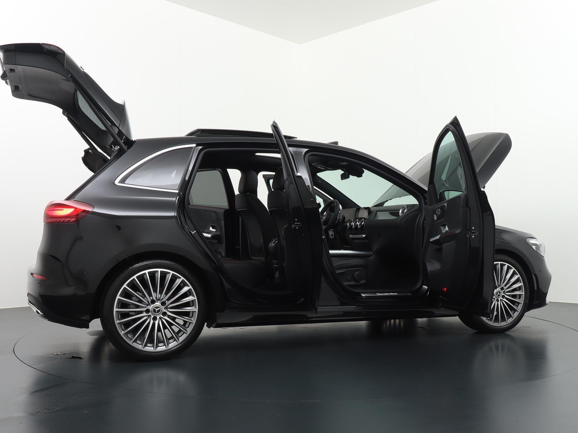 Mercedes-Benz B-Klasse 180 AMG Line 13