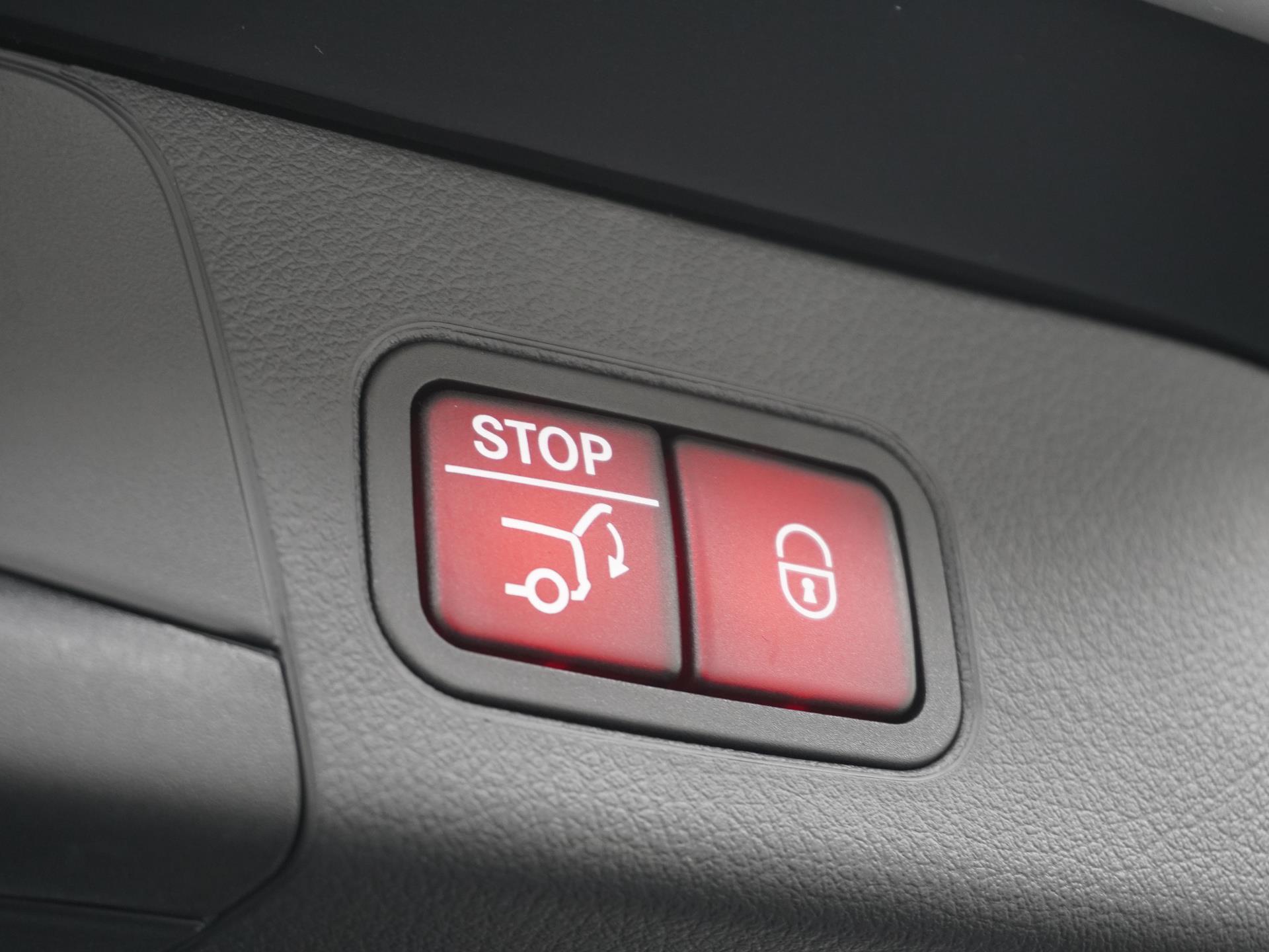 Mercedes-Benz B-Klasse 180 AMG Line 17