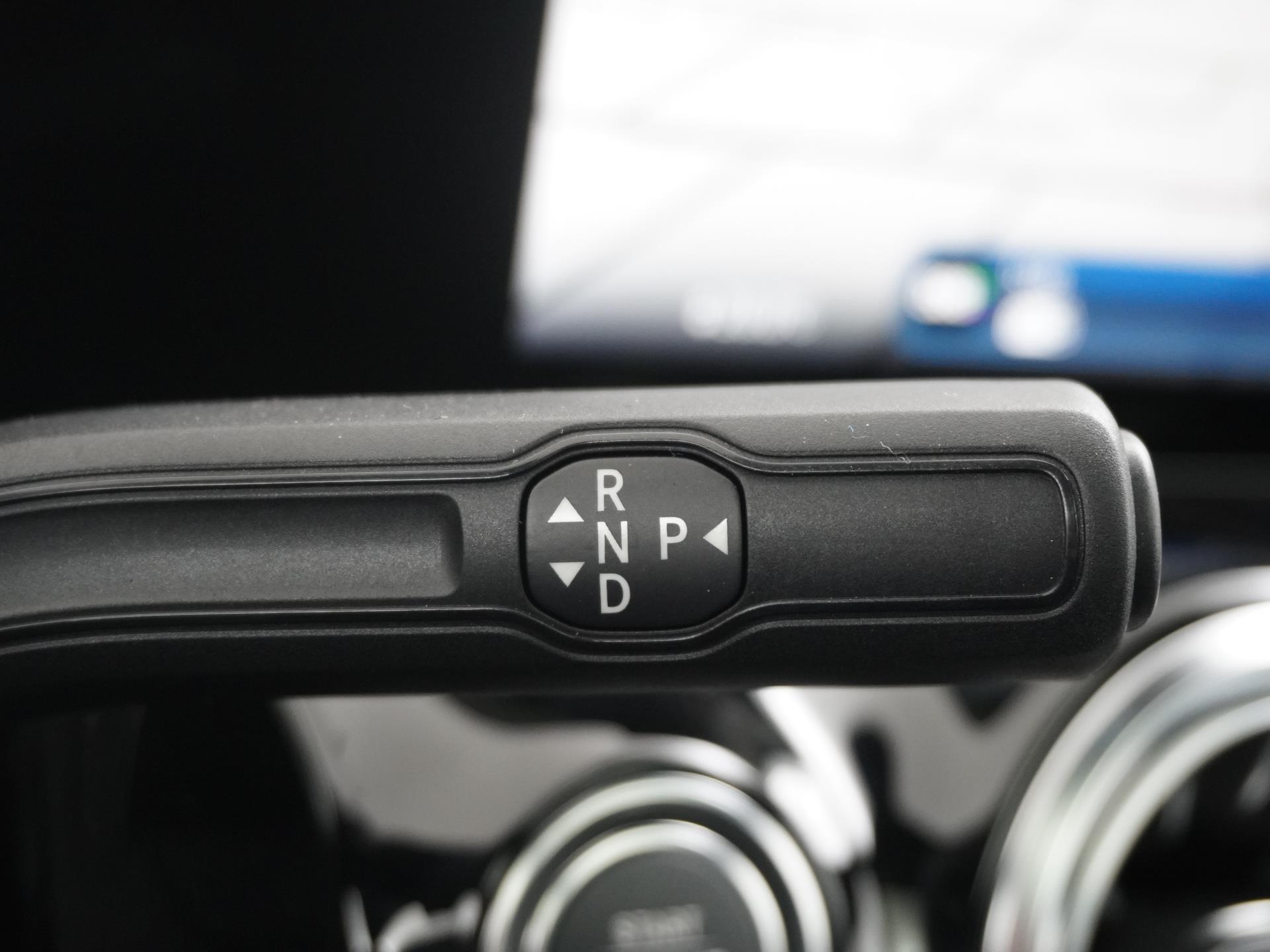 Mercedes-Benz B-Klasse 180 AMG Line 29