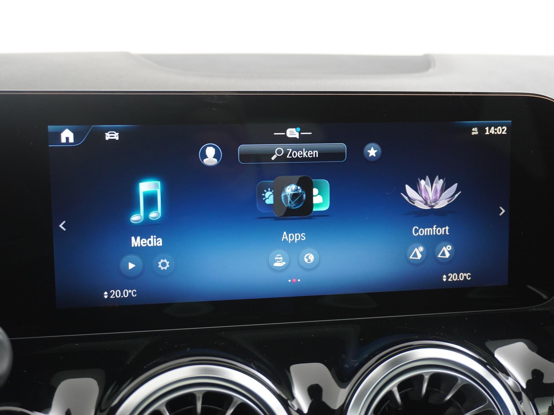 Mercedes-Benz B-Klasse 180 AMG Line 34