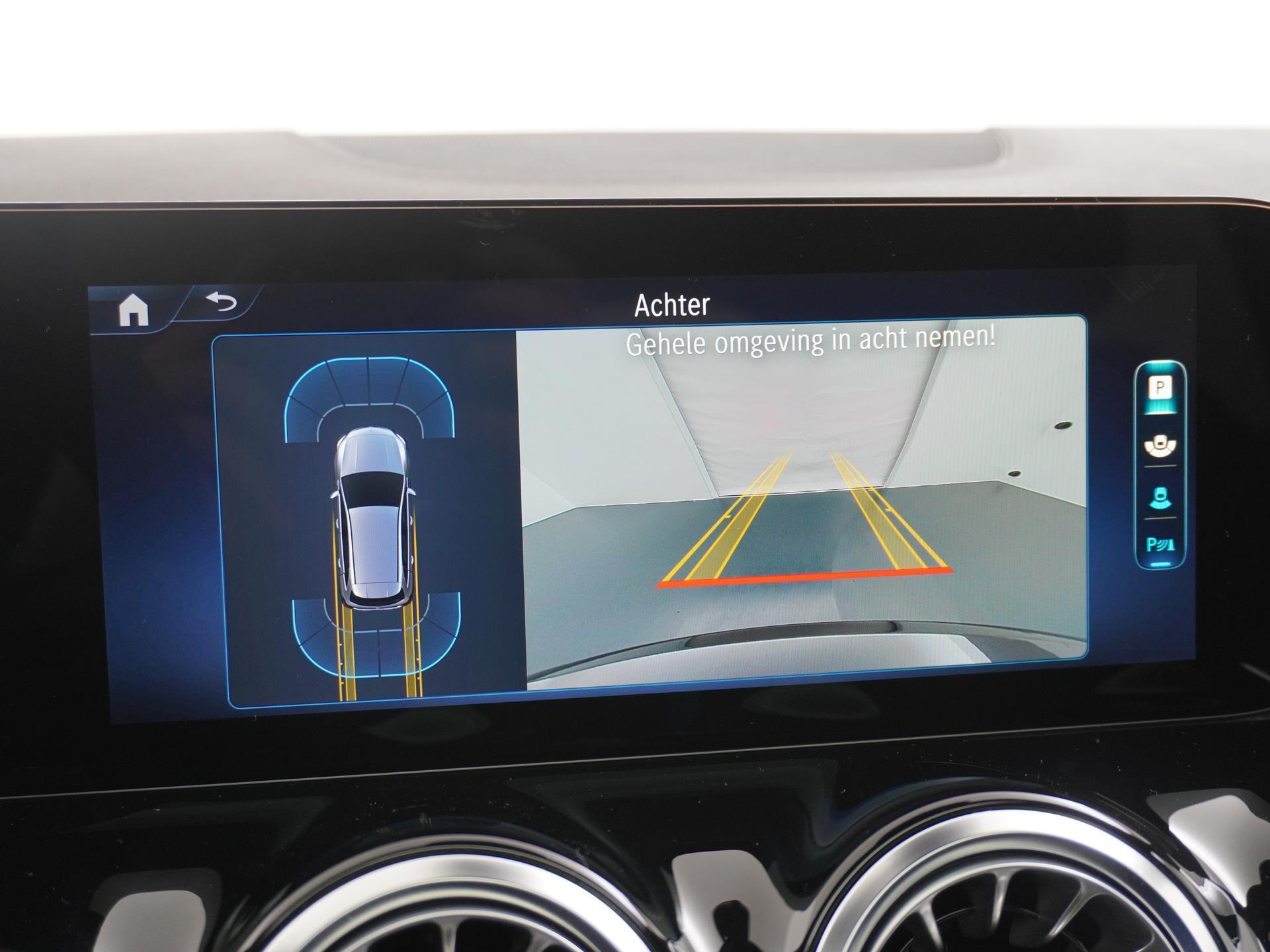 Mercedes-Benz B-Klasse 180 AMG Line 44