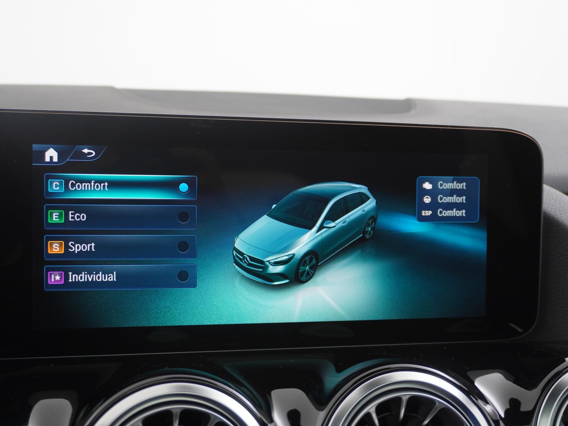 Mercedes-Benz B-Klasse 180 AMG Line 46