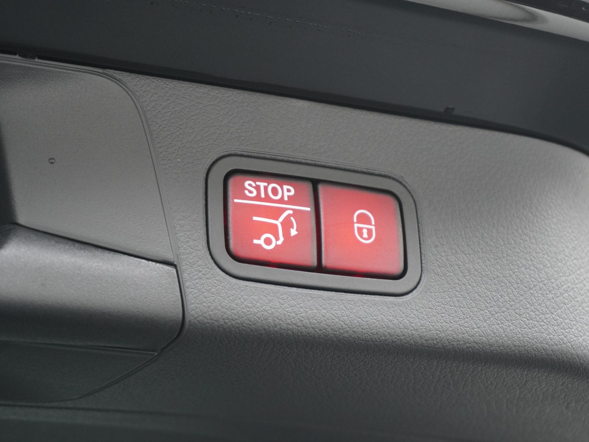 Mercedes-Benz B-Klasse 180 AMG Line 17