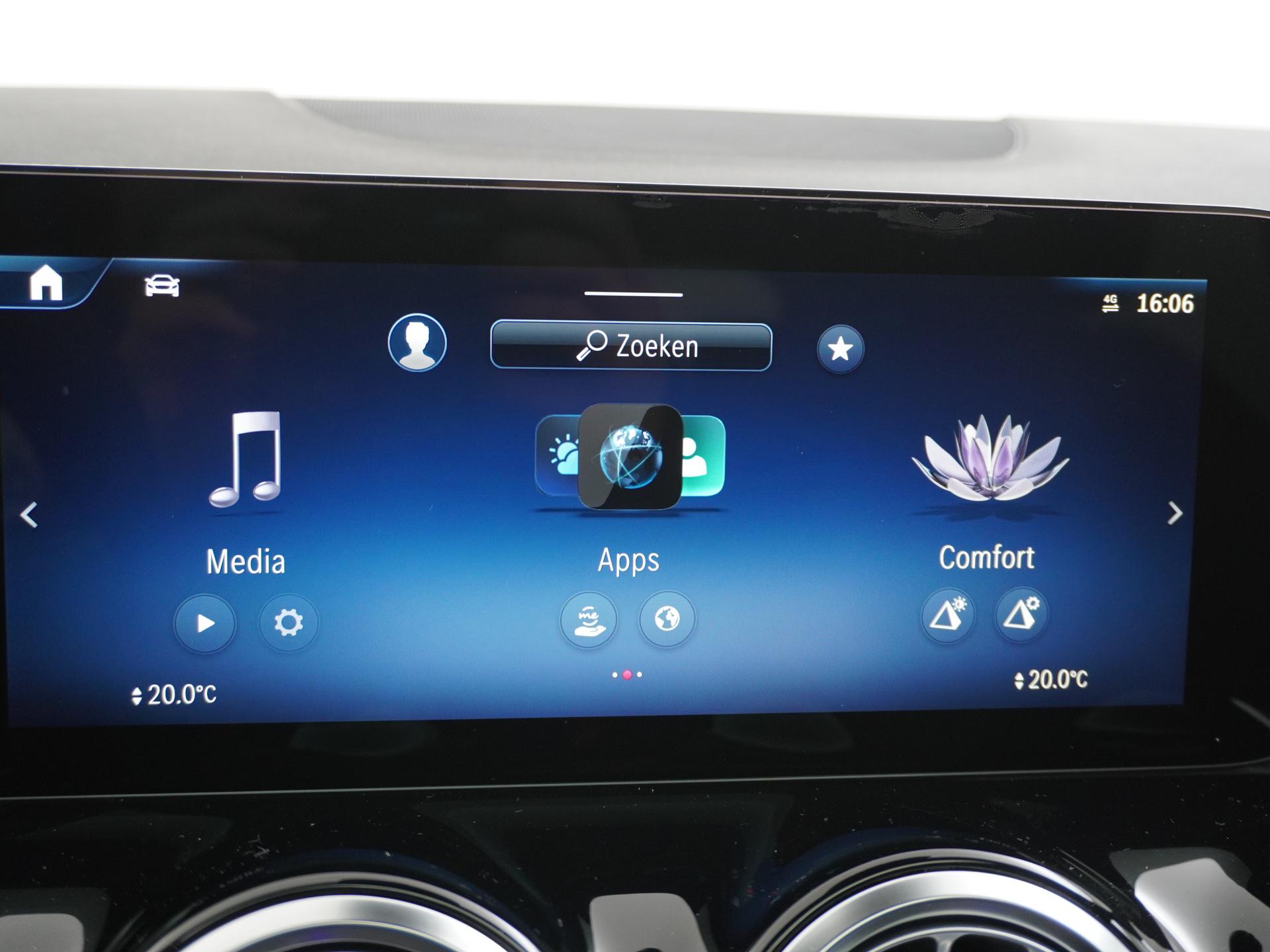 Mercedes-Benz B-Klasse 180 AMG Line 33