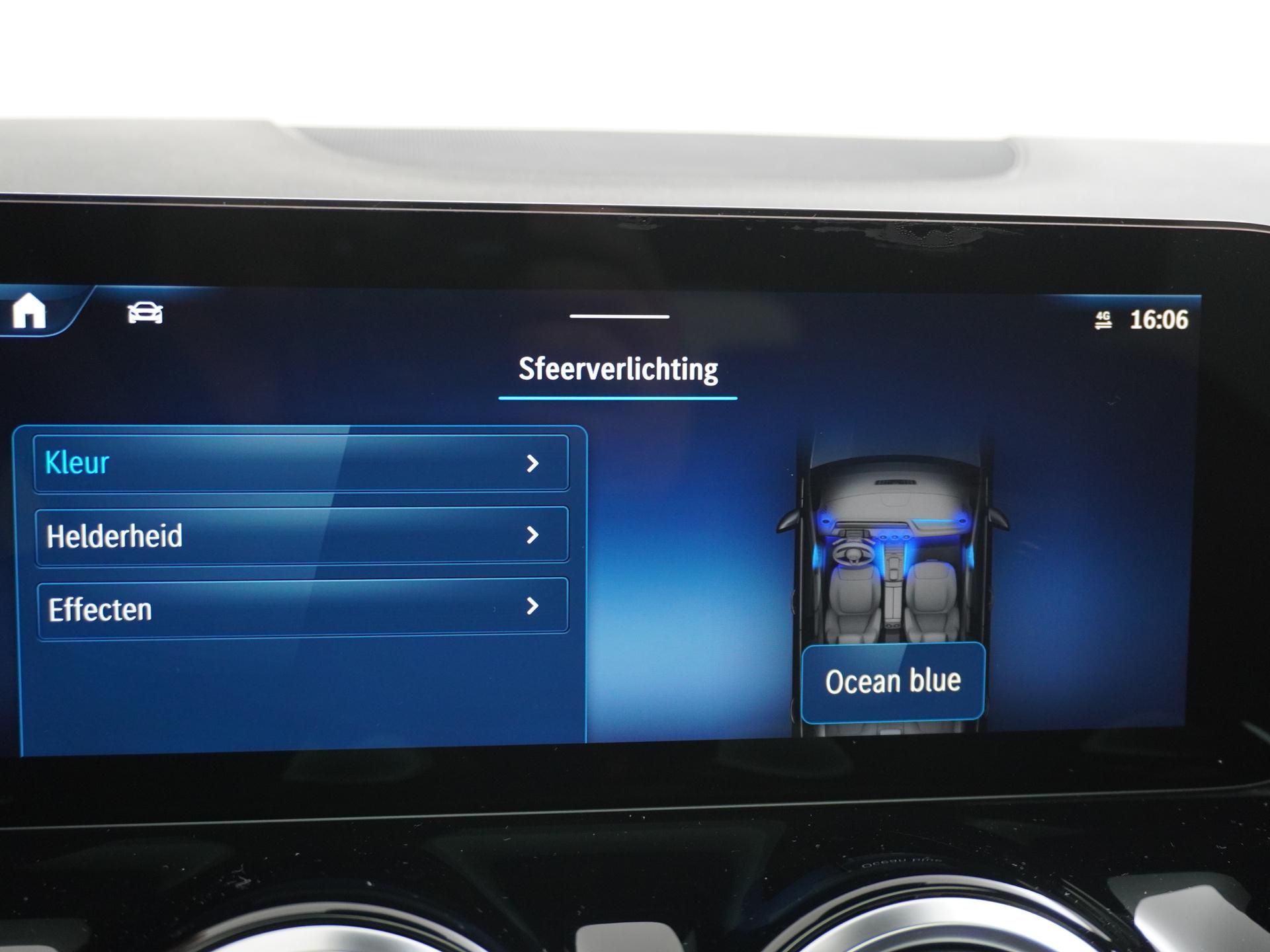 Mercedes-Benz B-Klasse 180 AMG Line 40