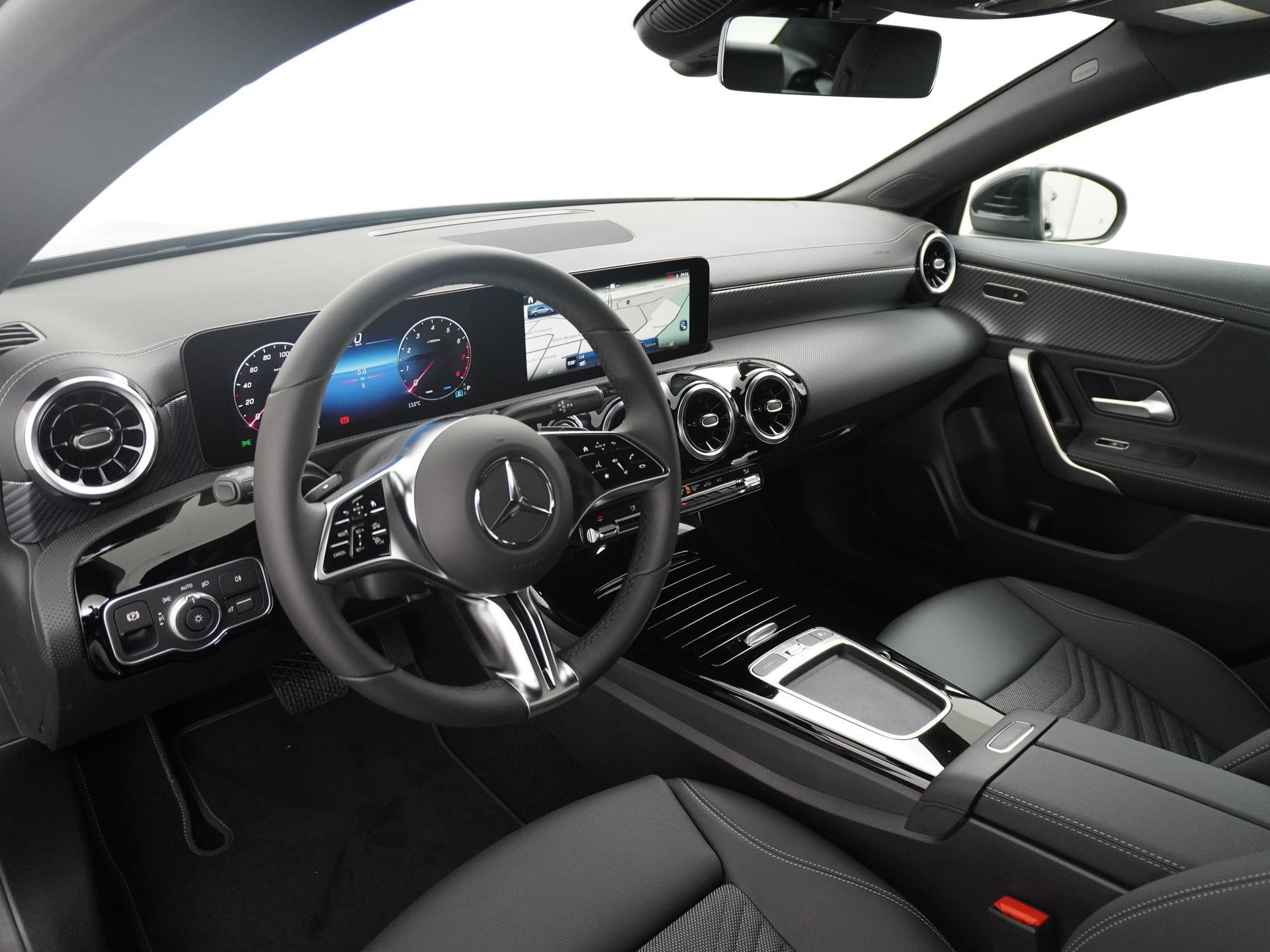 Mercedes-Benz CLA-Klasse 180 Business Line 1