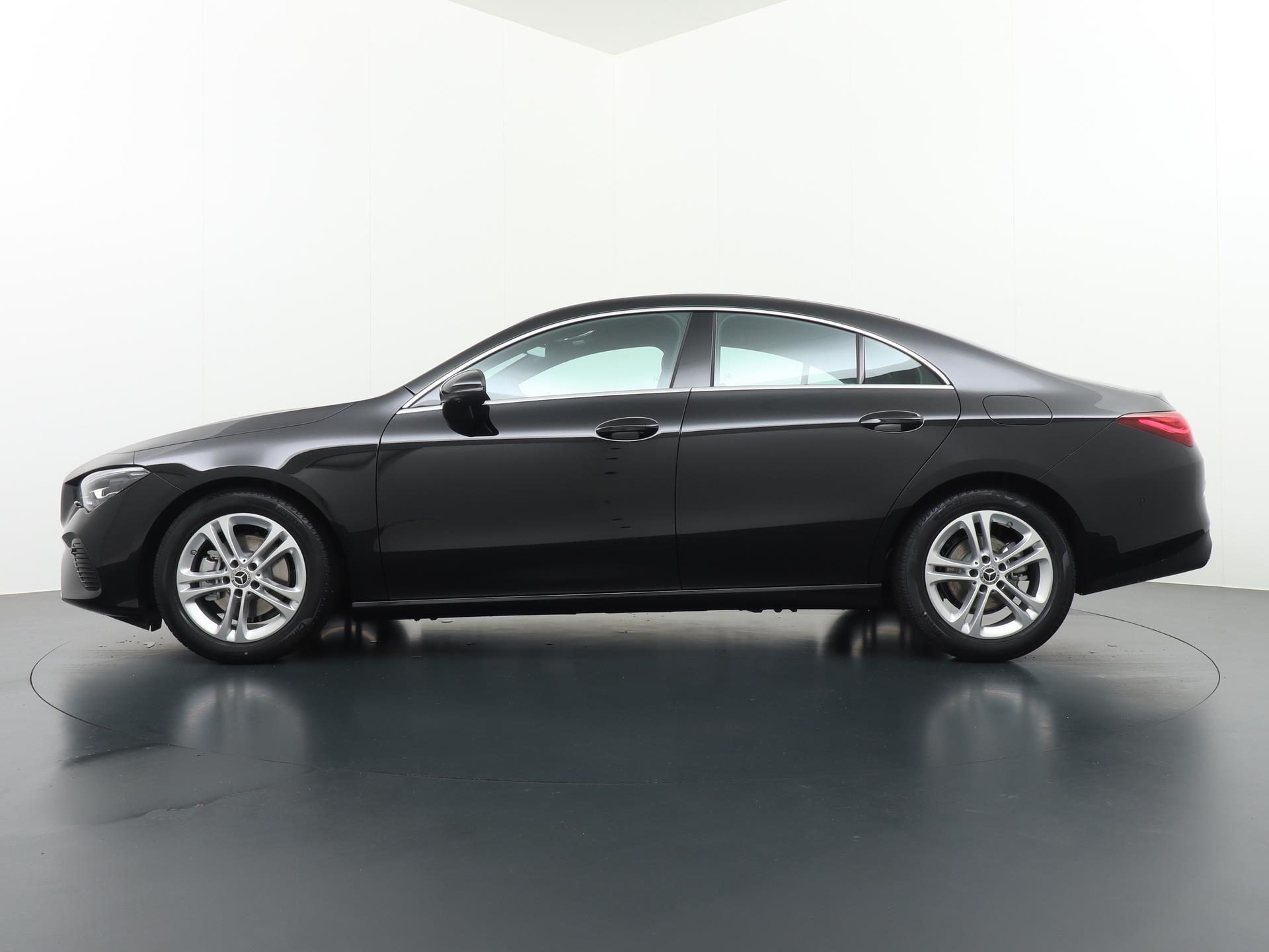 Mercedes-Benz CLA-Klasse 180 Business Line 2