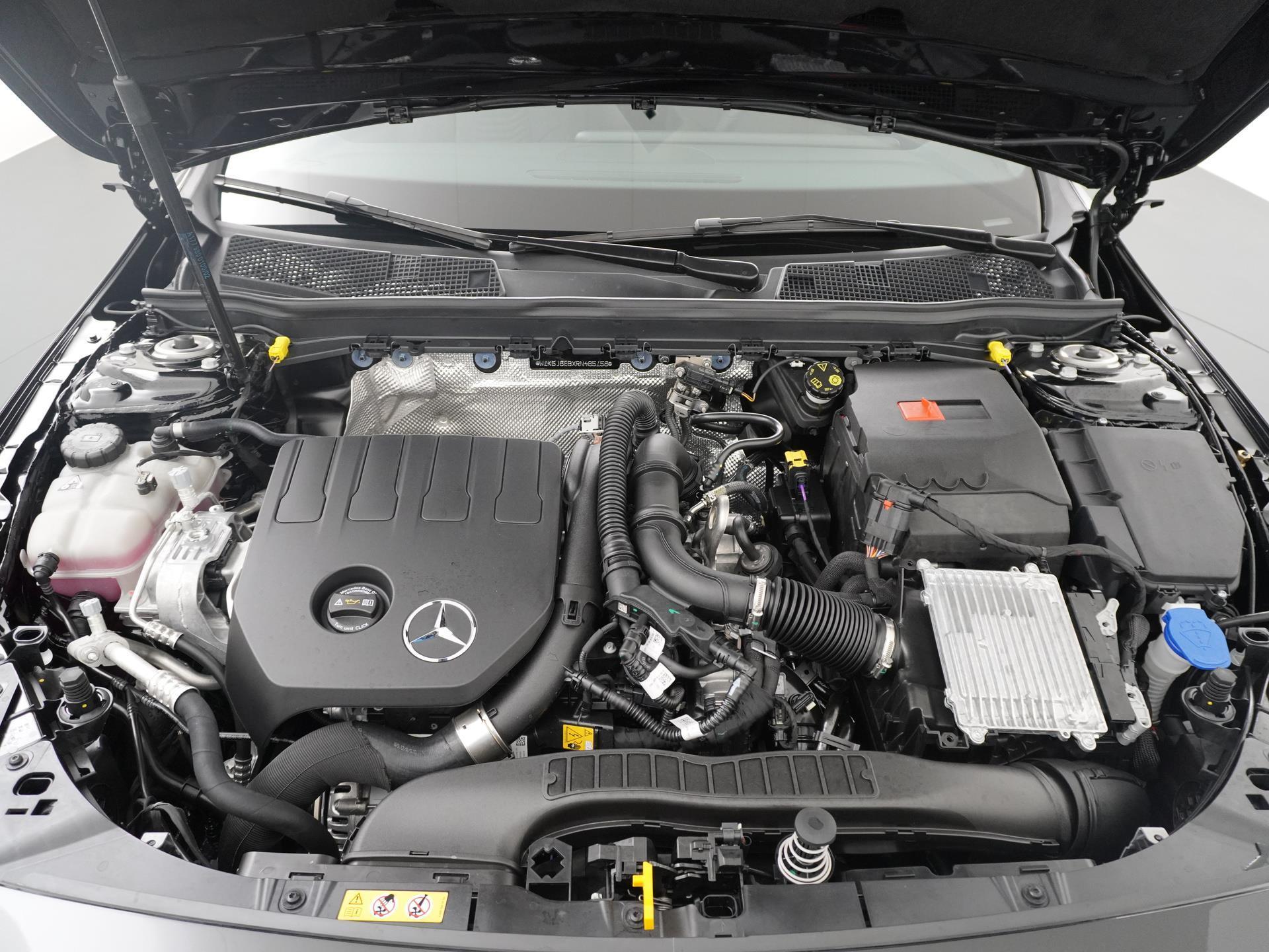 Mercedes-Benz CLA-Klasse 180 Business Line 21