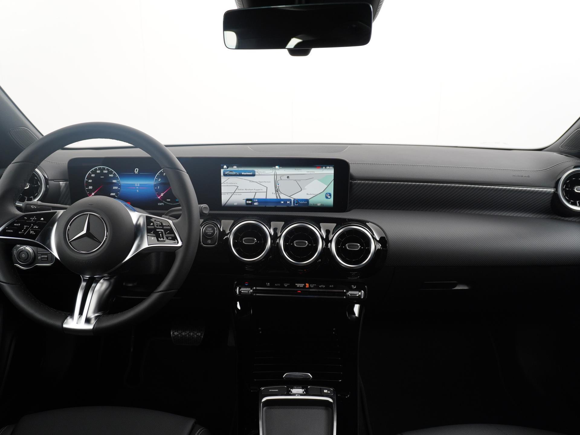 Mercedes-Benz CLA-Klasse 180 Business Line 26