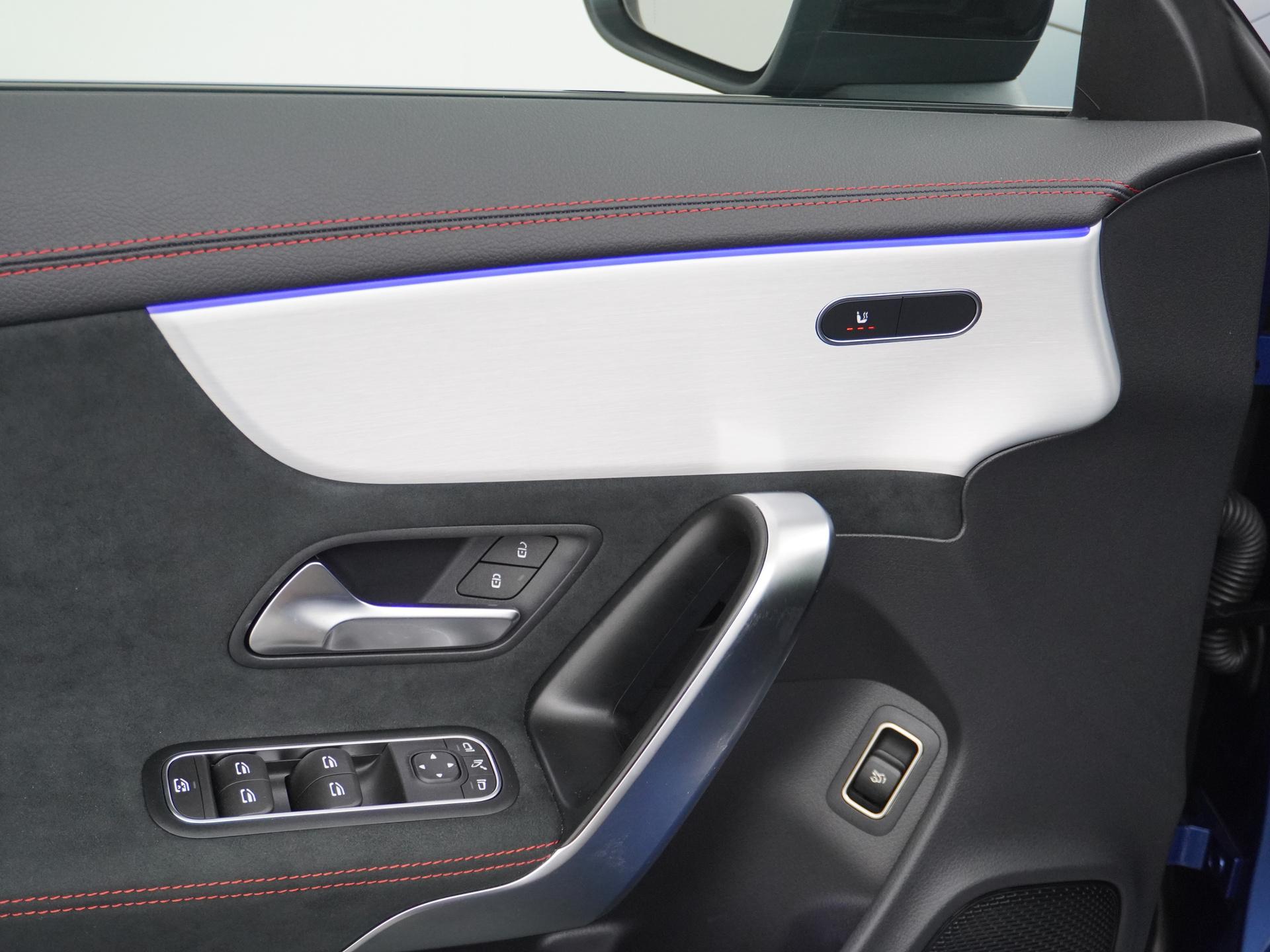 Mercedes-Benz CLA-Klasse 180 AMG Line 22