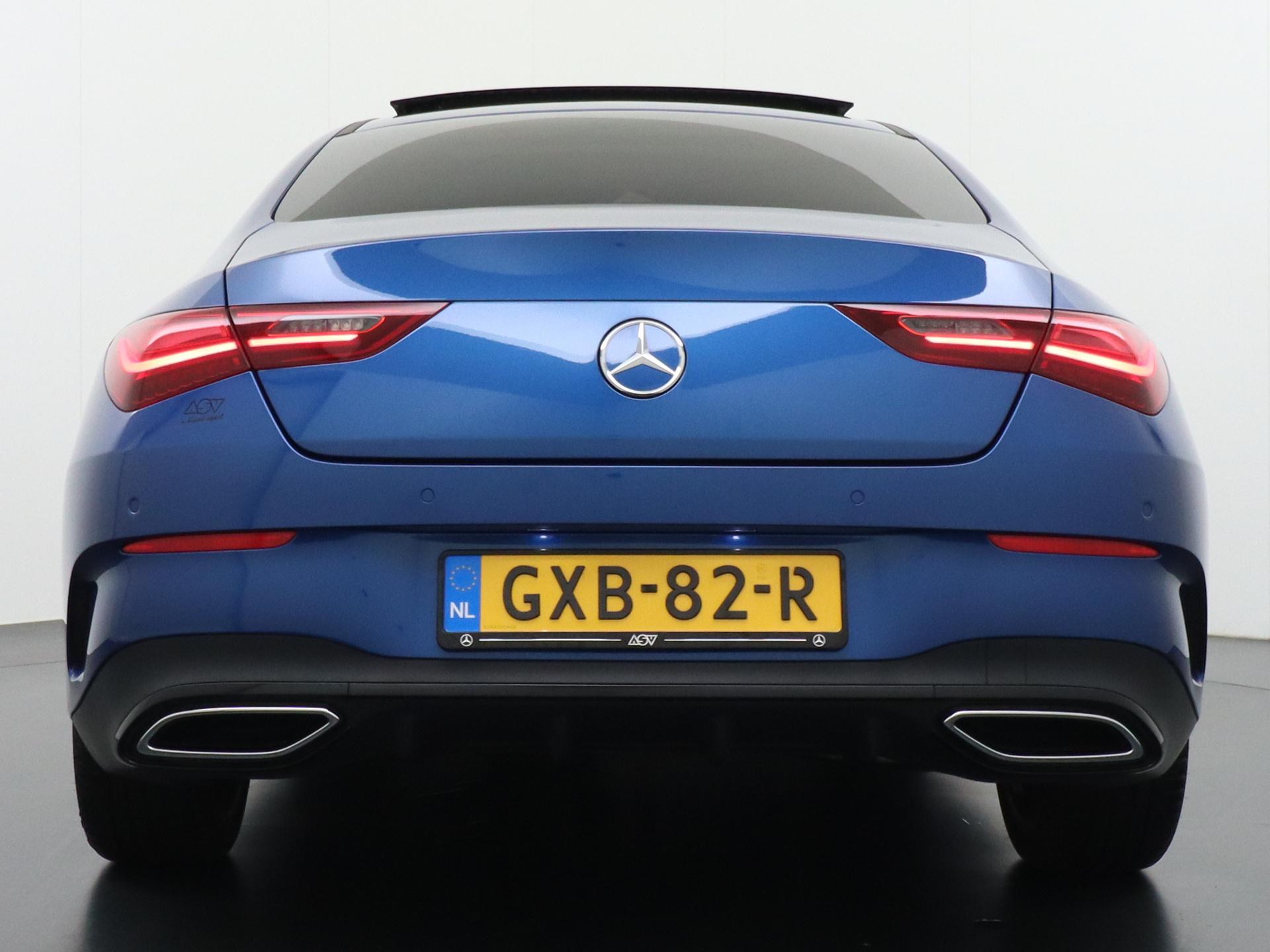 Mercedes-Benz CLA-Klasse 180 AMG Line 6