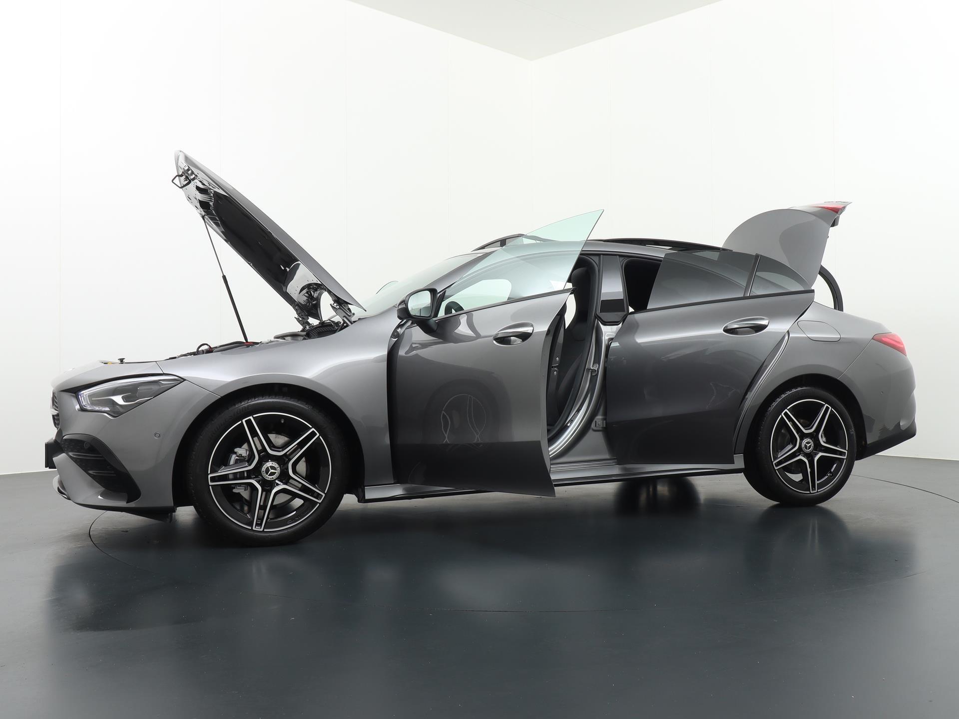 Mercedes-Benz CLA-Klasse 180 AMG Line 12