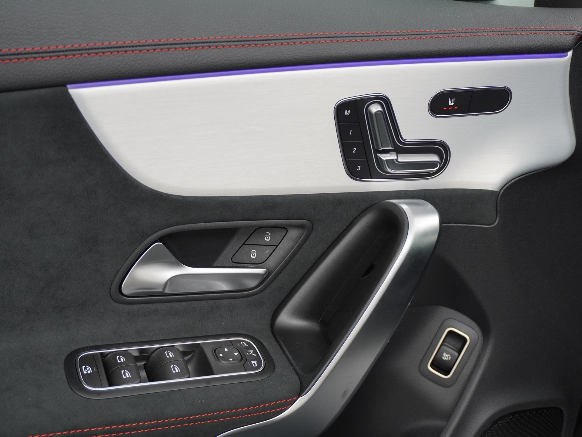 Mercedes-Benz CLA-Klasse 180 AMG Line 18