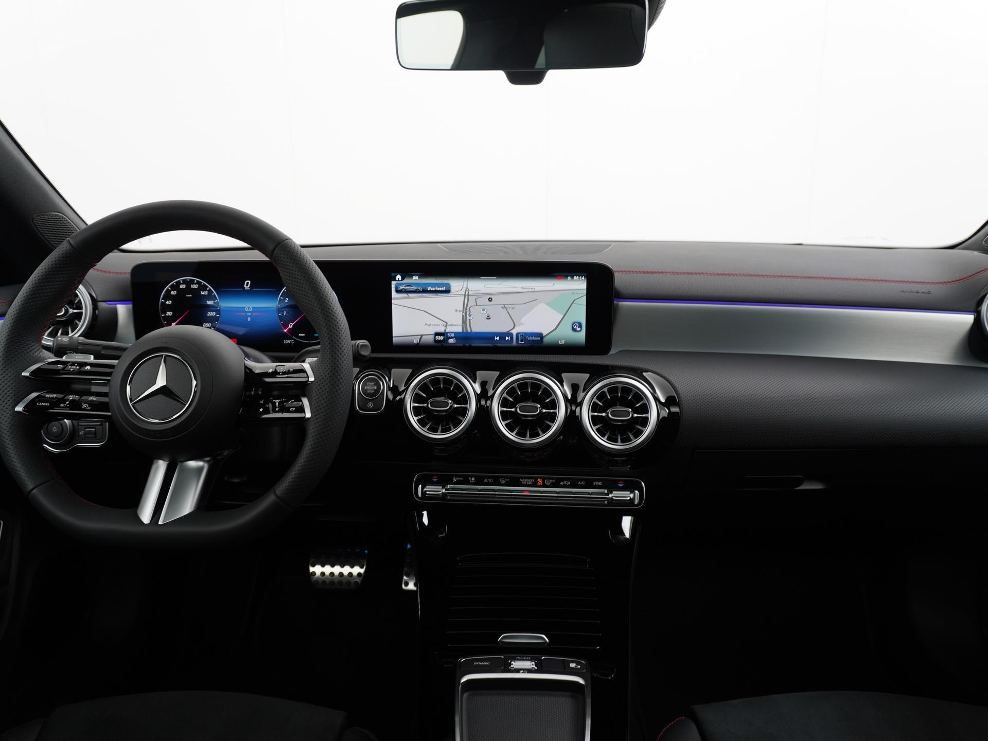 Mercedes-Benz CLA-Klasse 180 AMG Line 22