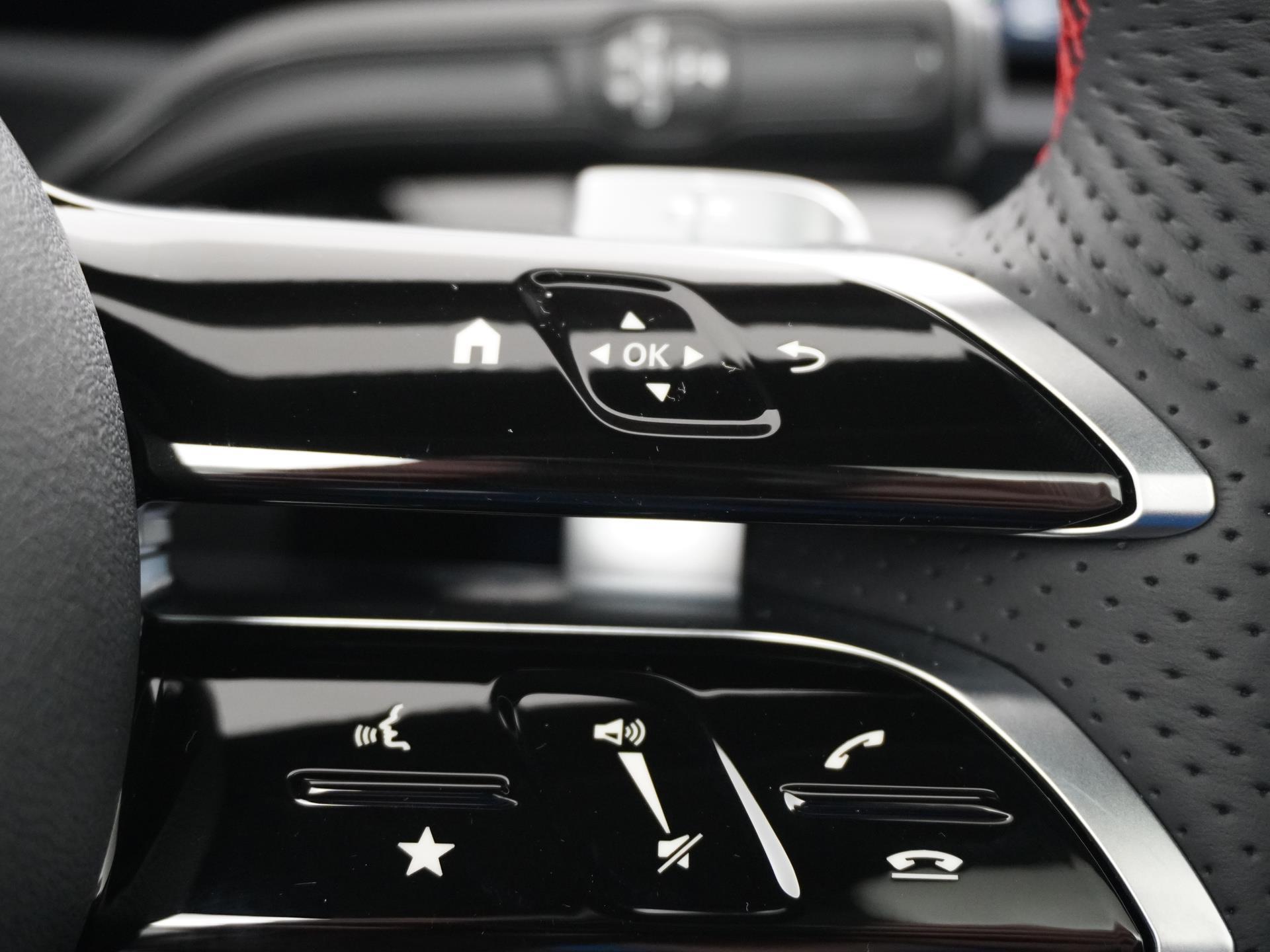 Mercedes-Benz CLA-Klasse 180 AMG Line 29