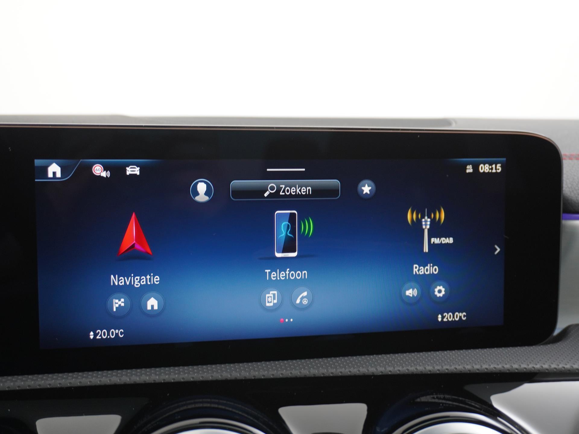 Mercedes-Benz CLA-Klasse 180 AMG Line 31