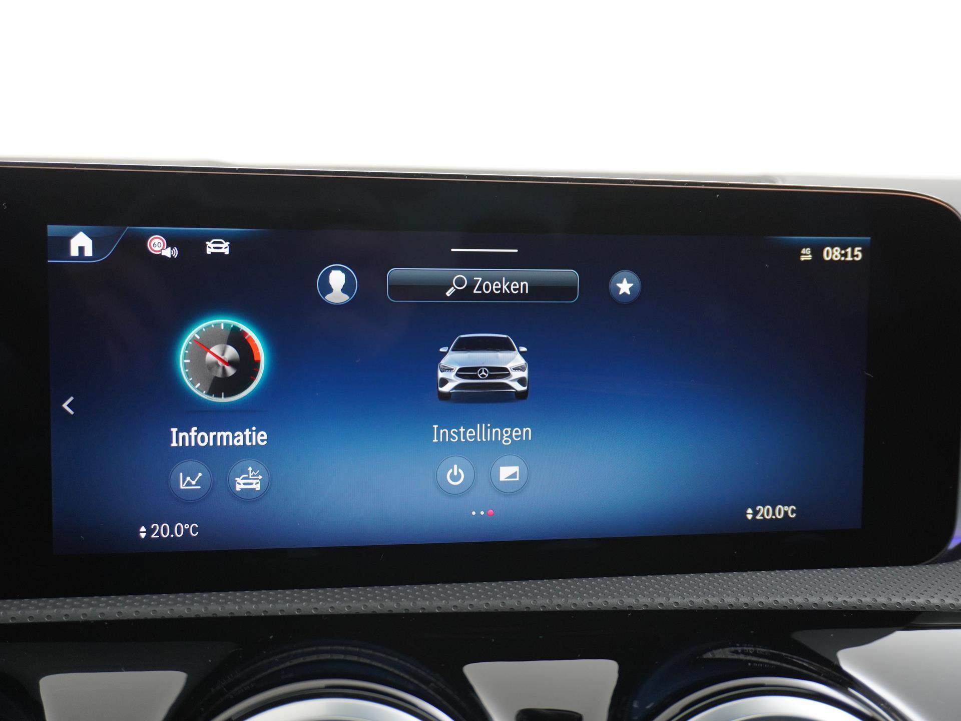 Mercedes-Benz CLA-Klasse 180 AMG Line 33