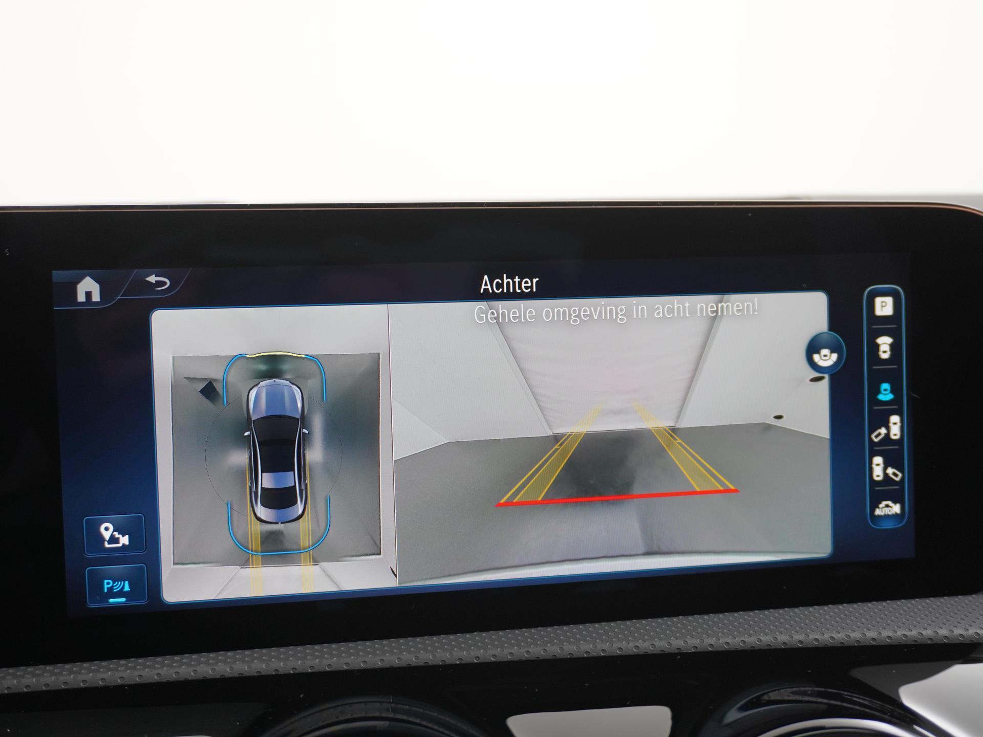 Mercedes-Benz CLA-Klasse 180 AMG Line 42