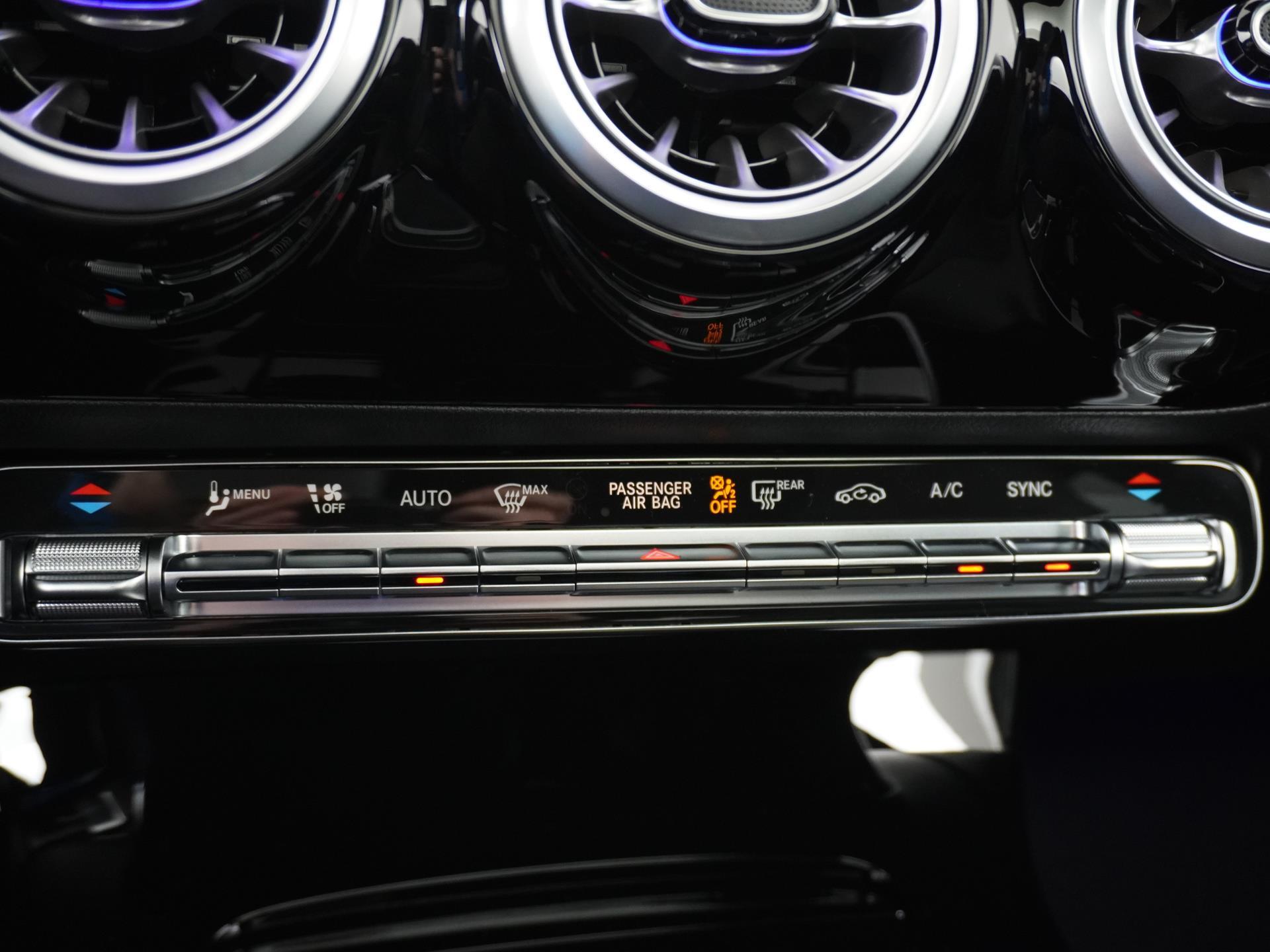 Mercedes-Benz CLA-Klasse 180 AMG Line 46