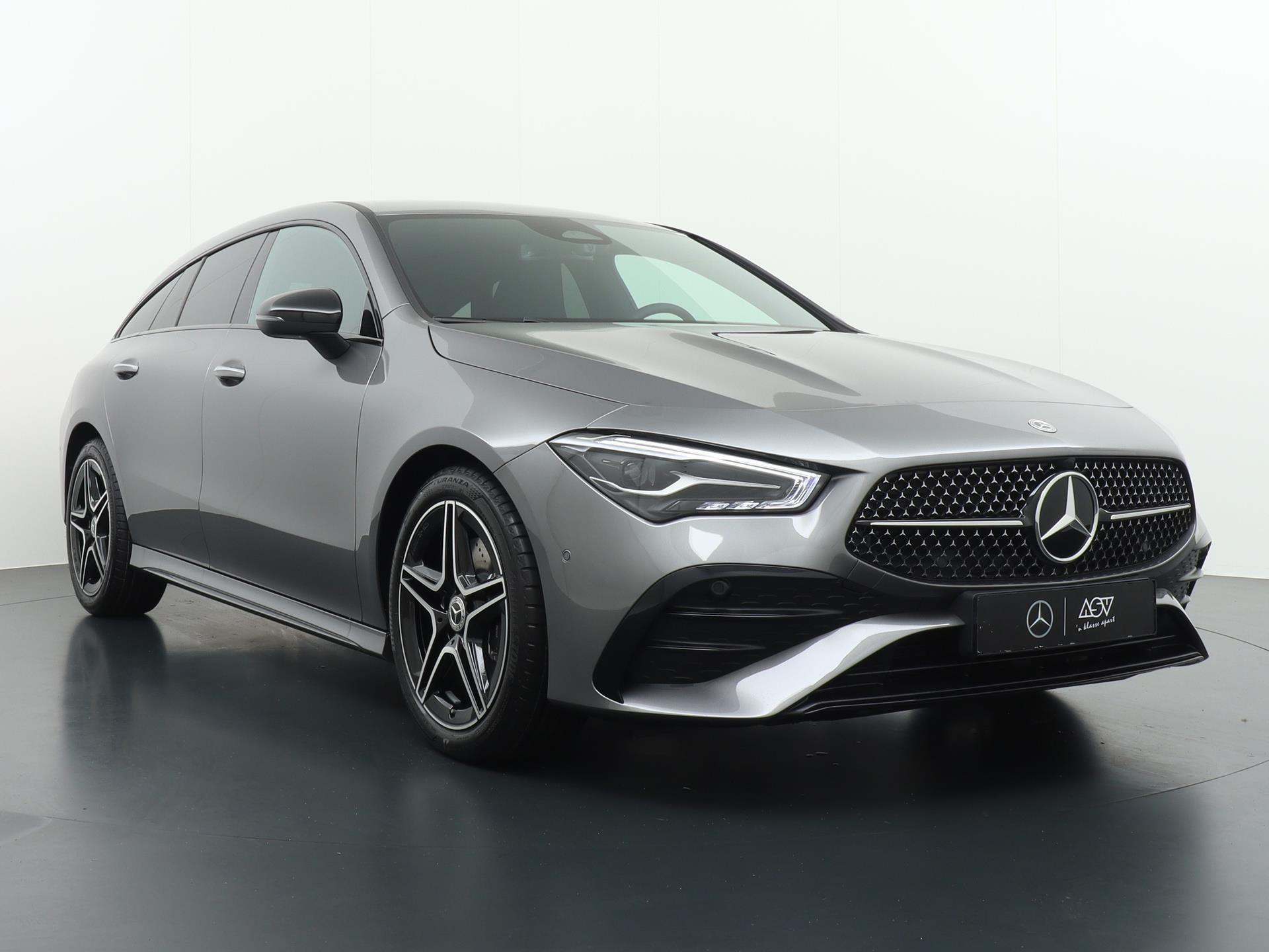 Mercedes-Benz CLA-Klasse Shooting Brake 200 AMG Line 11