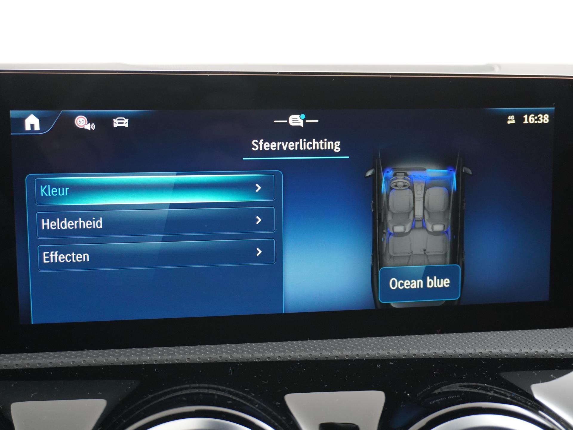 Mercedes-Benz CLA-Klasse Shooting Brake 200 AMG Line 41