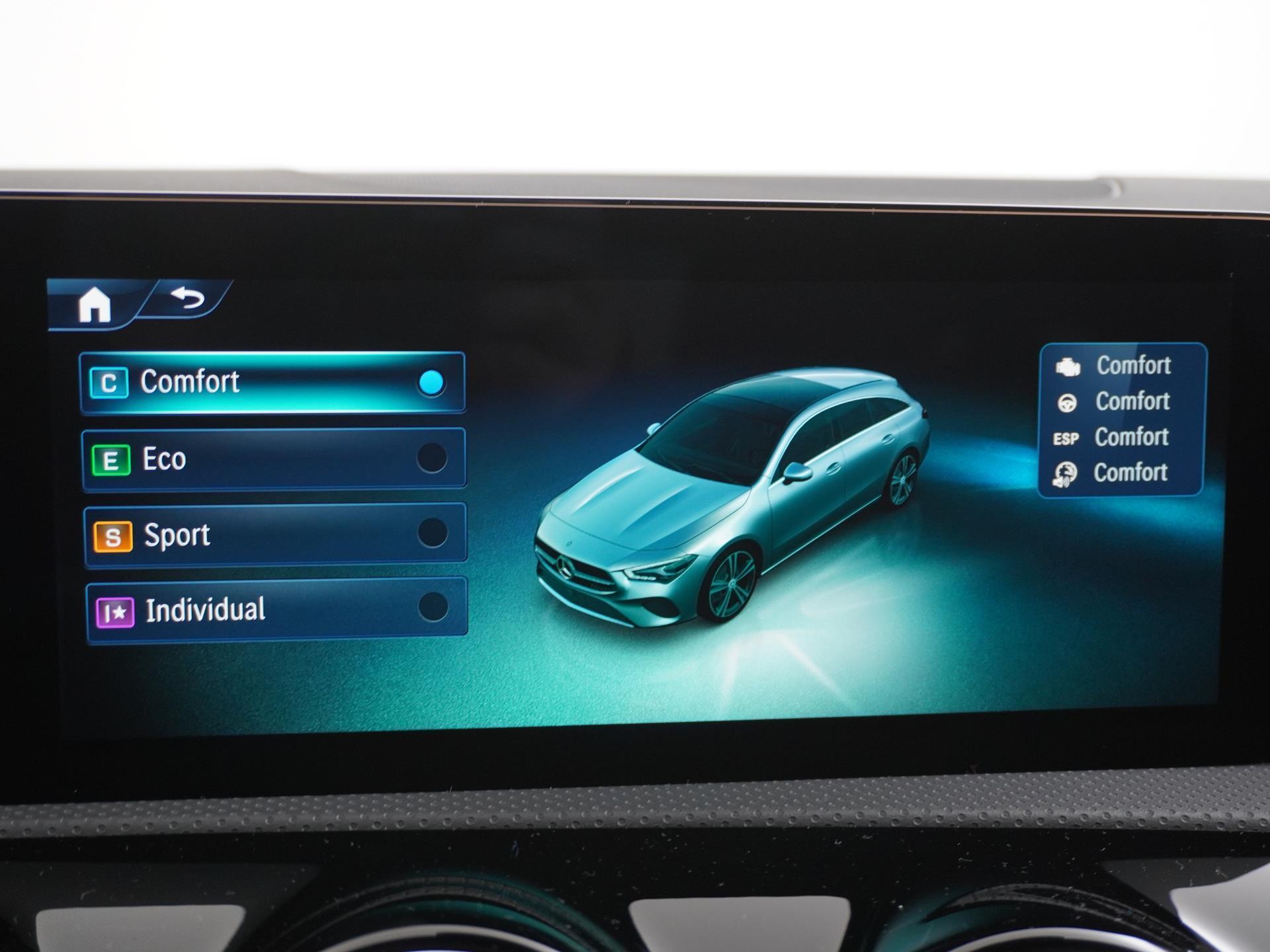 Mercedes-Benz CLA-Klasse Shooting Brake 200 AMG Line 45