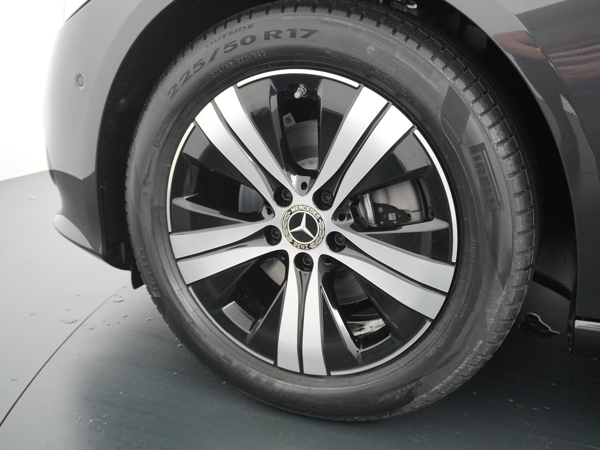 Mercedes-Benz C-Klasse Estate 180 Business Line 19