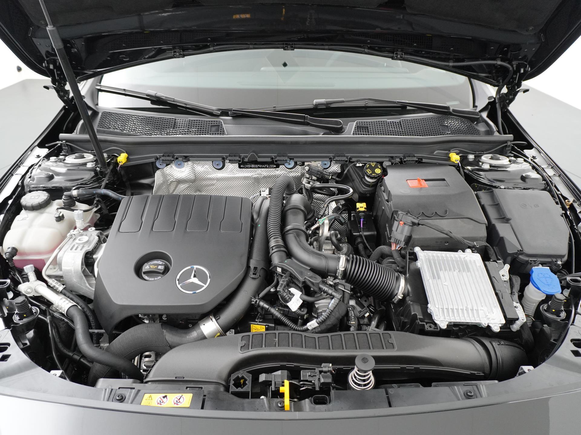 Mercedes-Benz CLA-Klasse Shooting Brake 180 Star Edition AMG Line 23