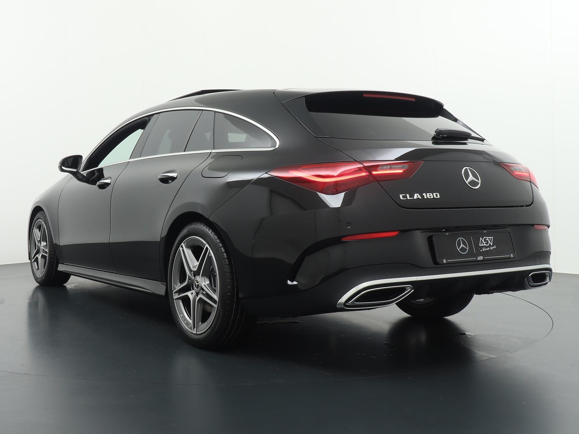 Mercedes-Benz CLA-Klasse Shooting Brake 180 Star Edition AMG Line 4