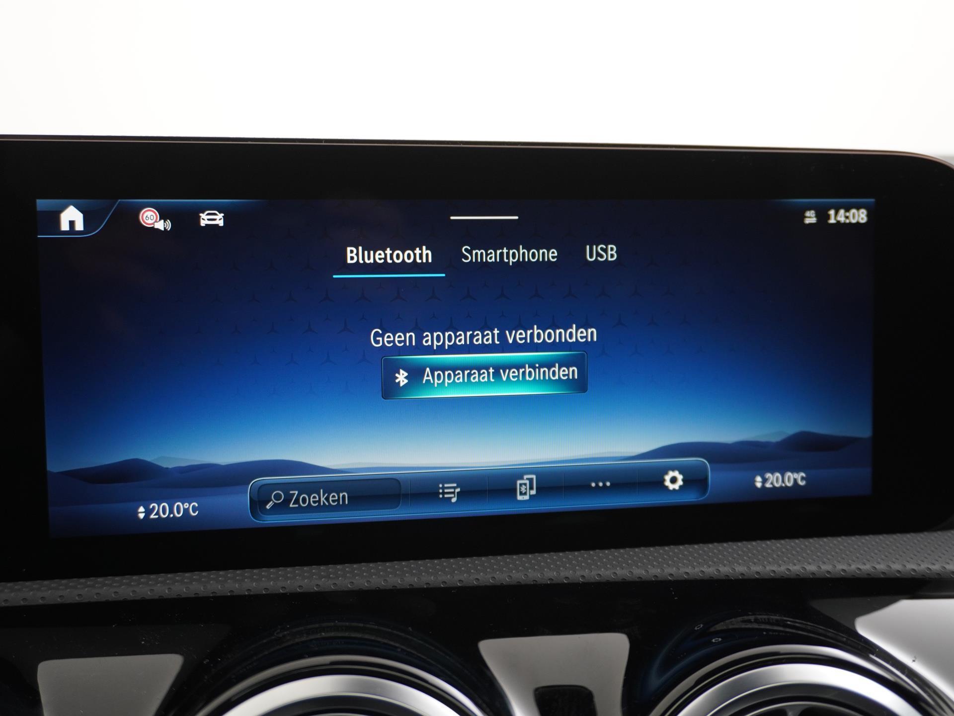 Mercedes-Benz CLA-Klasse Shooting Brake 180 Star Edition AMG Line 40