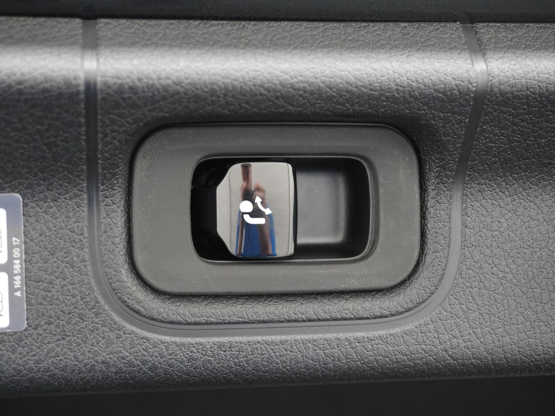 Mercedes-Benz EQE 300 Business Edition 89 kWh Accu 17