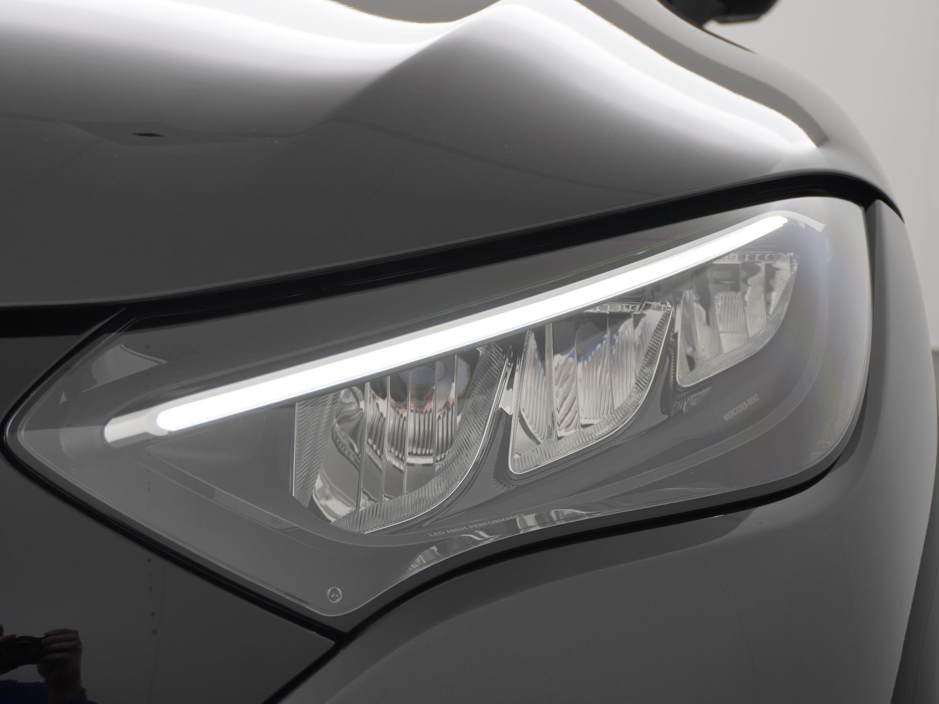 Mercedes-Benz EQE 300 Business Edition 89 kWh Accu 19