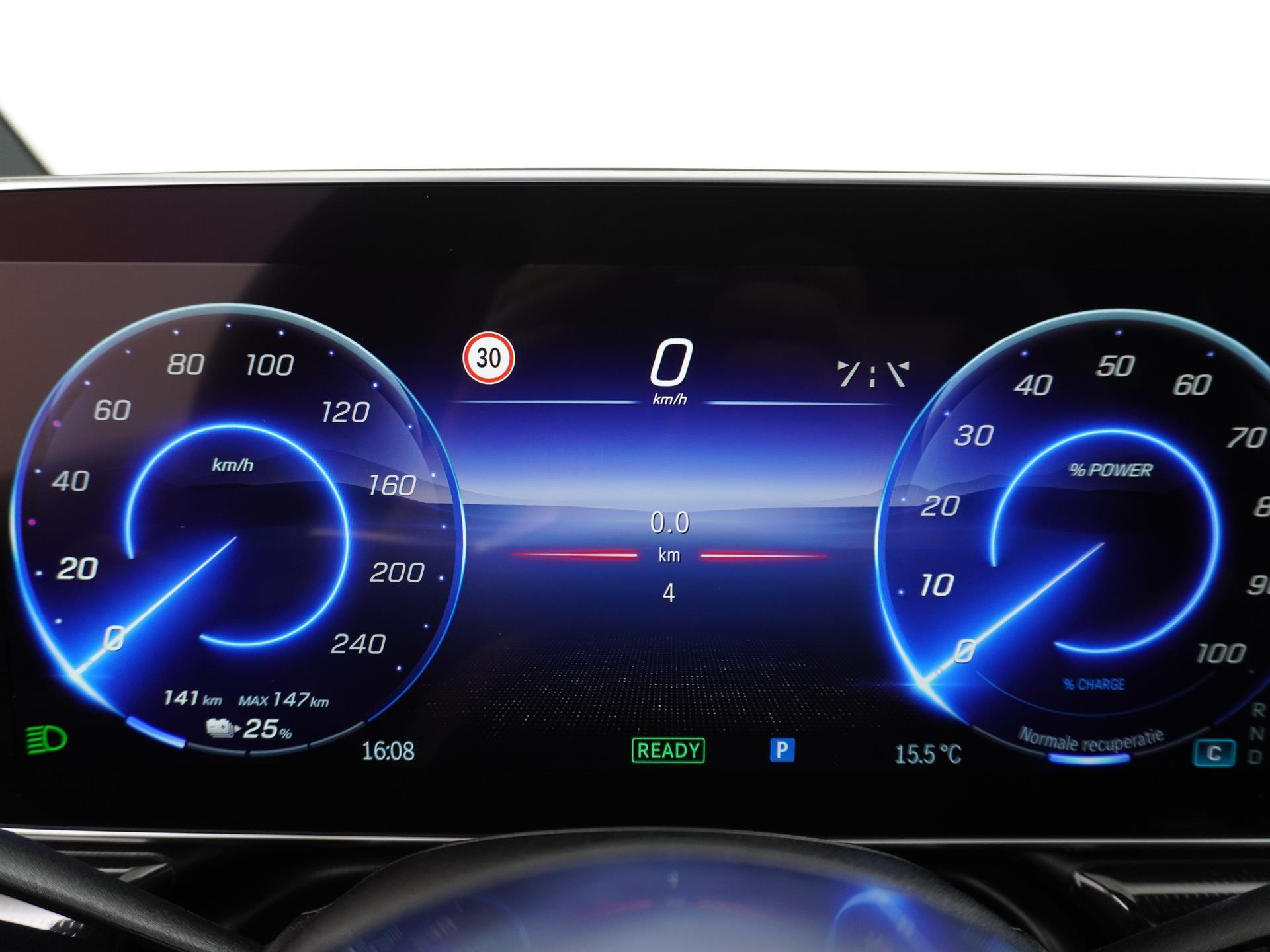 Mercedes-Benz EQE 300 Business Edition 89 kWh Accu 31