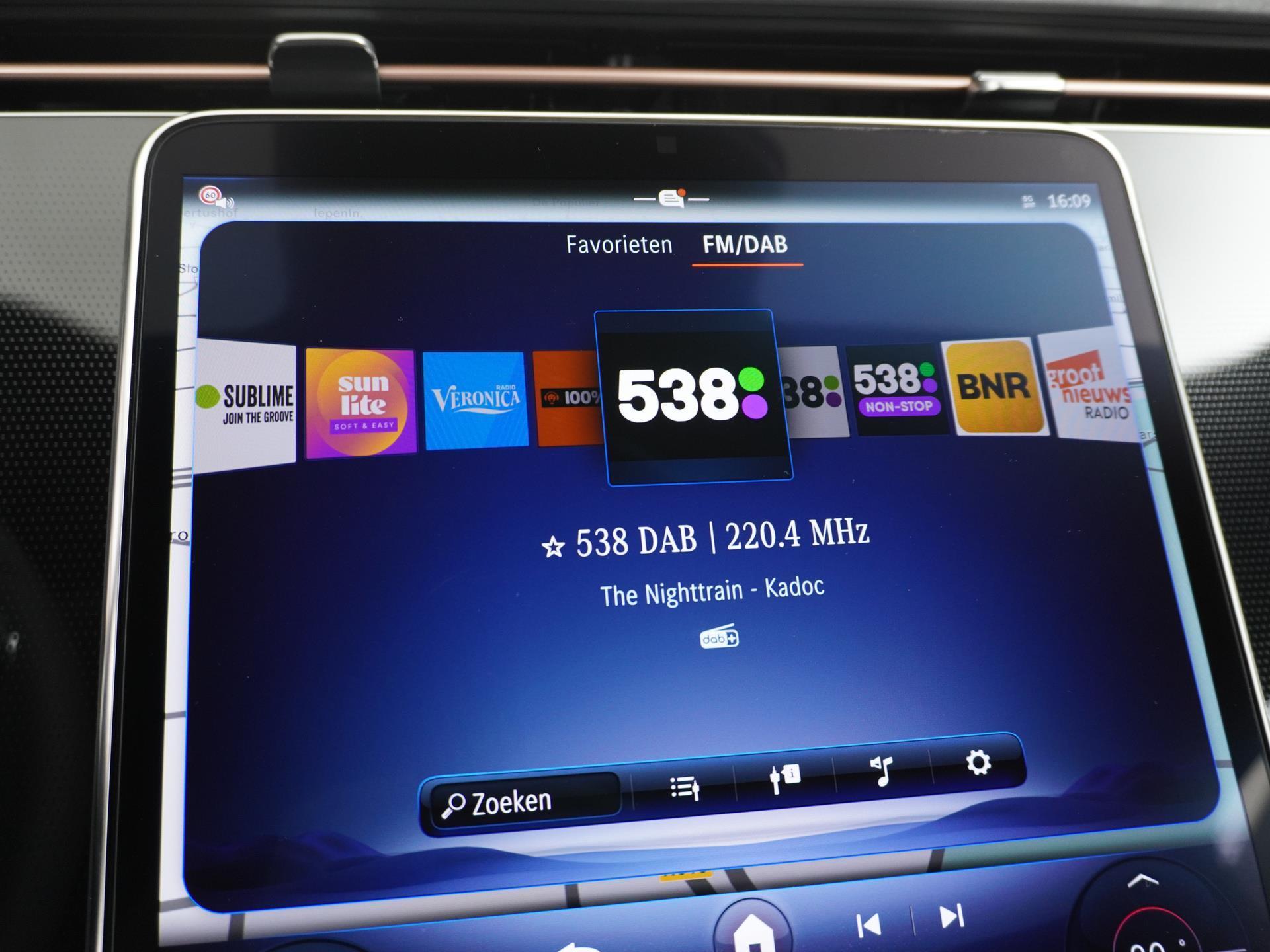 Mercedes-Benz EQE 300 Business Edition 89 kWh Accu 41