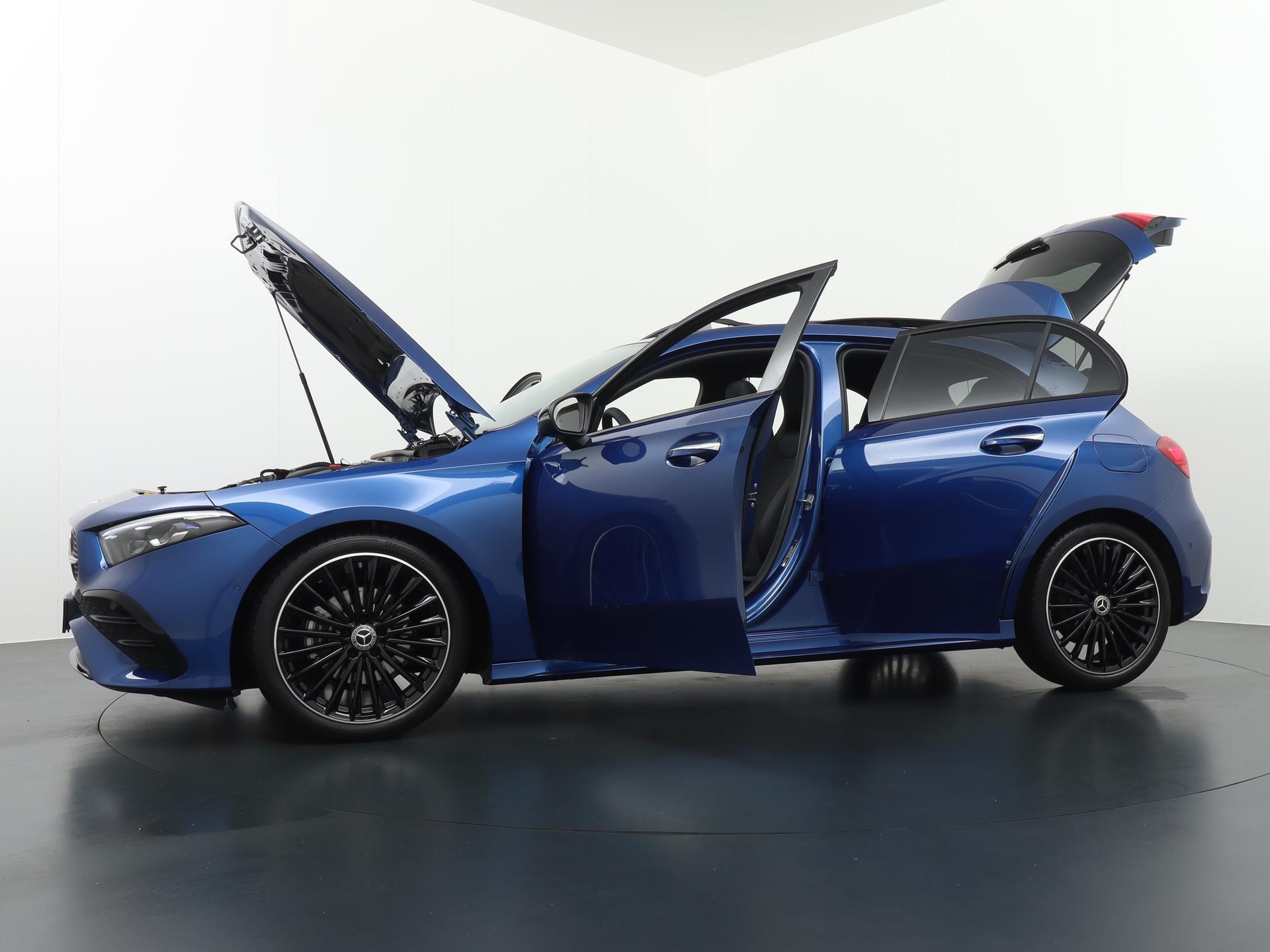 Mercedes-Benz A-klasse 180 Star Edition AMG Line 14