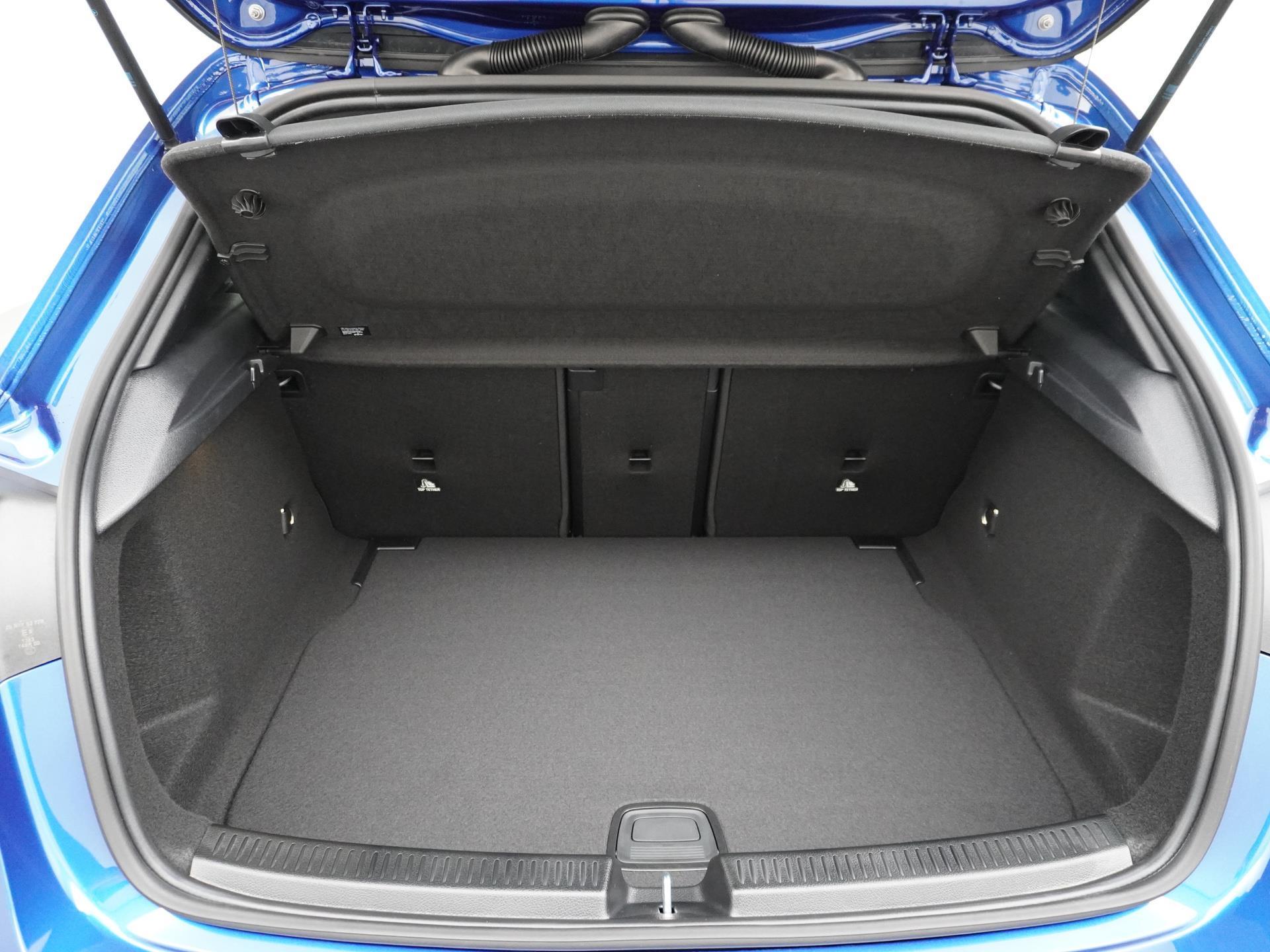 Mercedes-Benz A-klasse 180 Star Edition AMG Line 16