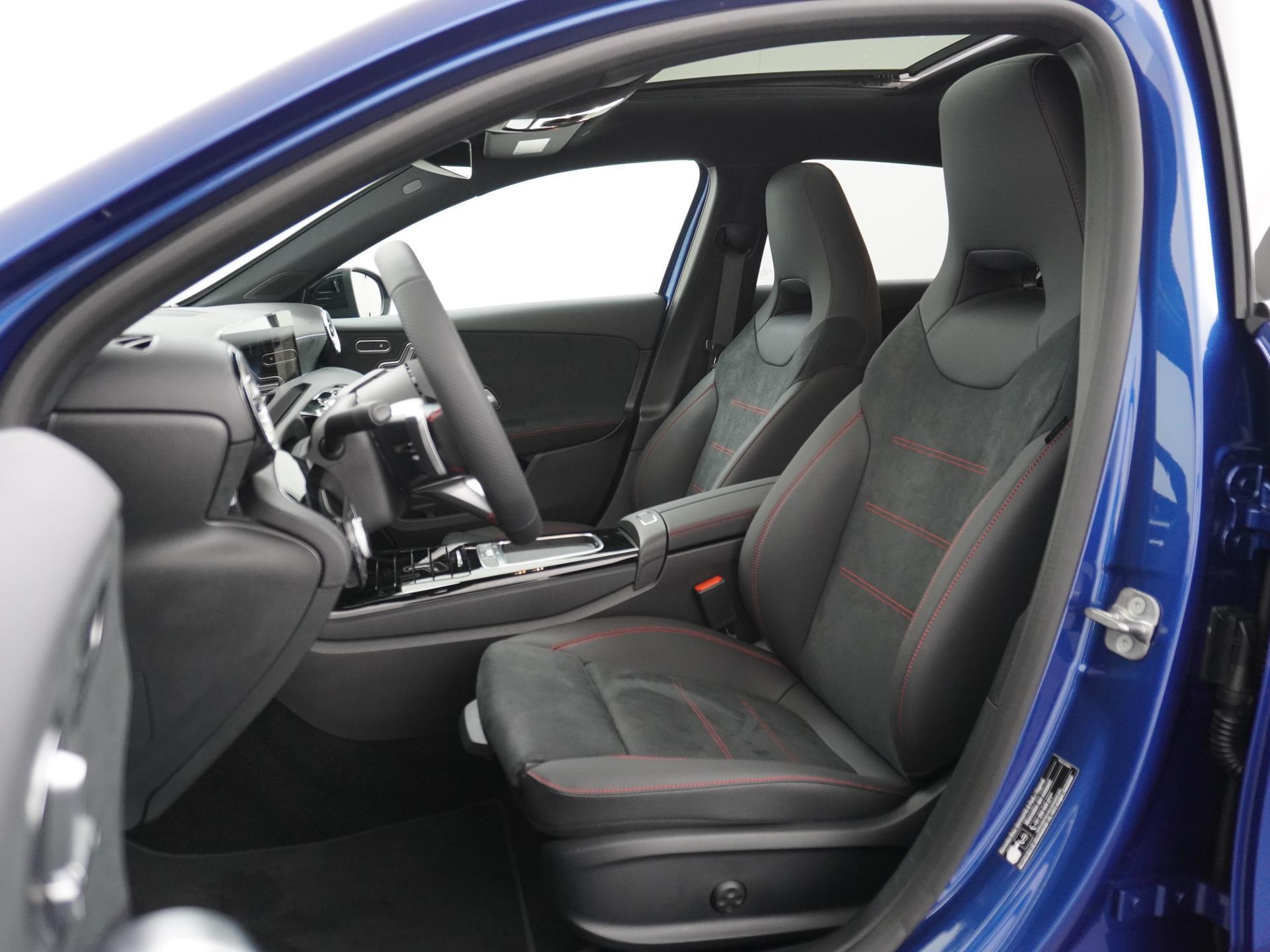 Mercedes-Benz A-klasse 180 Star Edition AMG Line 20