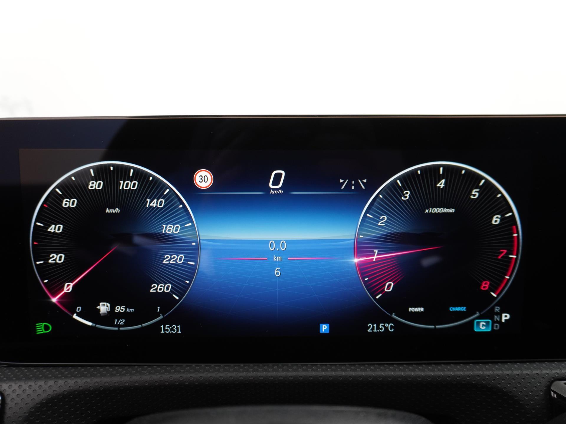 Mercedes-Benz A-klasse 180 Star Edition AMG Line 30