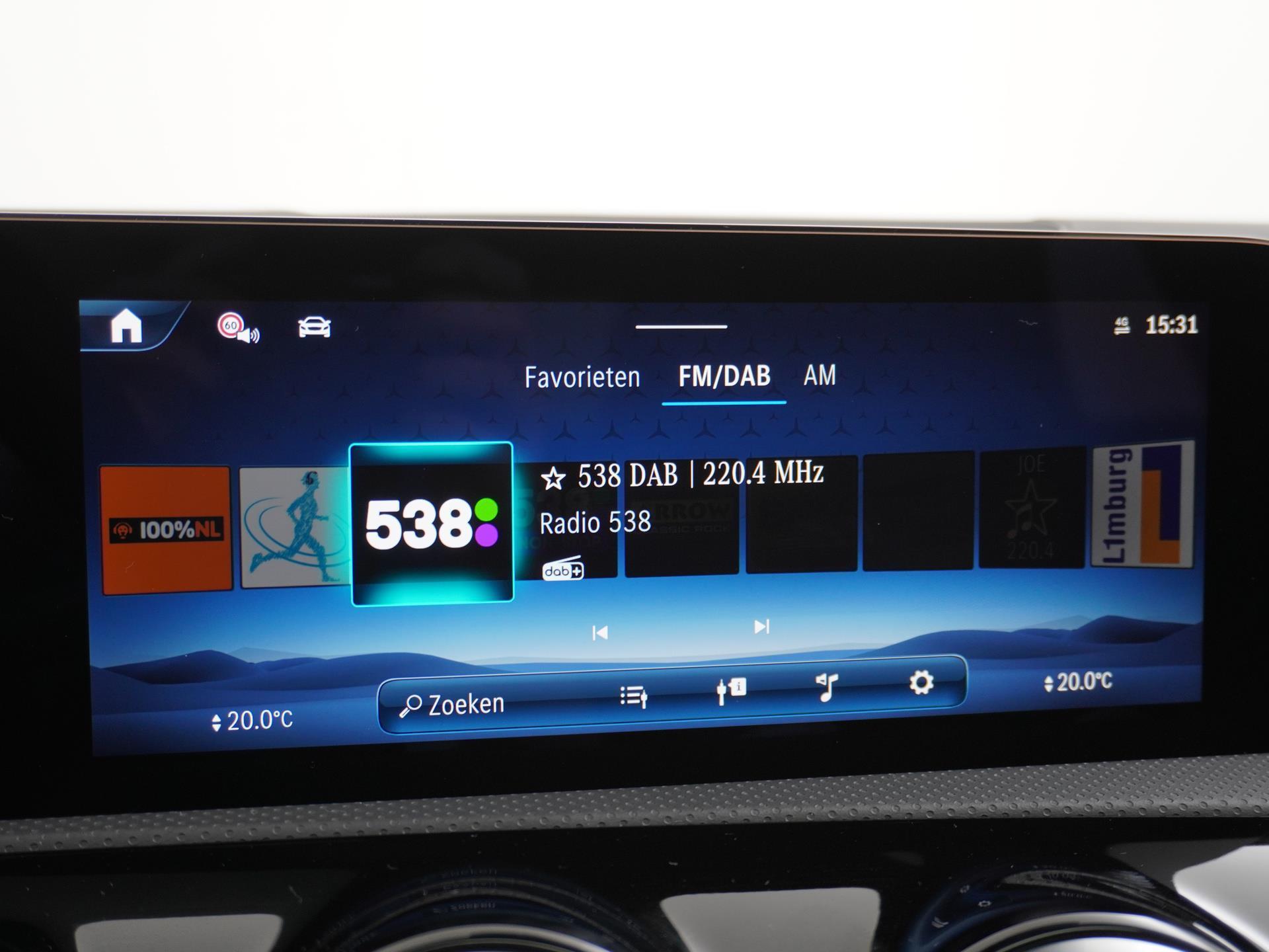 Mercedes-Benz A-klasse 180 Star Edition AMG Line 36