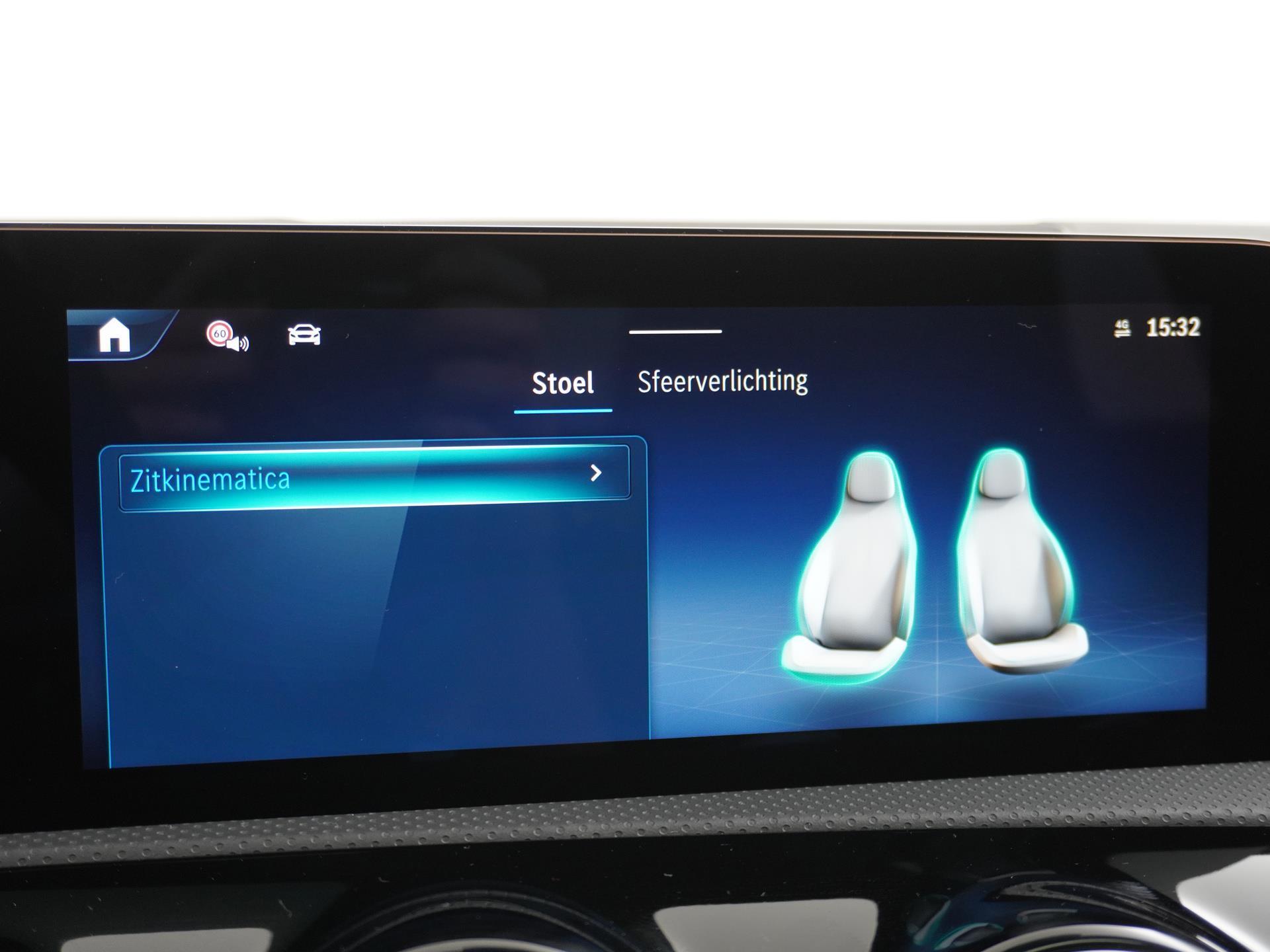 Mercedes-Benz A-klasse 180 Star Edition AMG Line 39