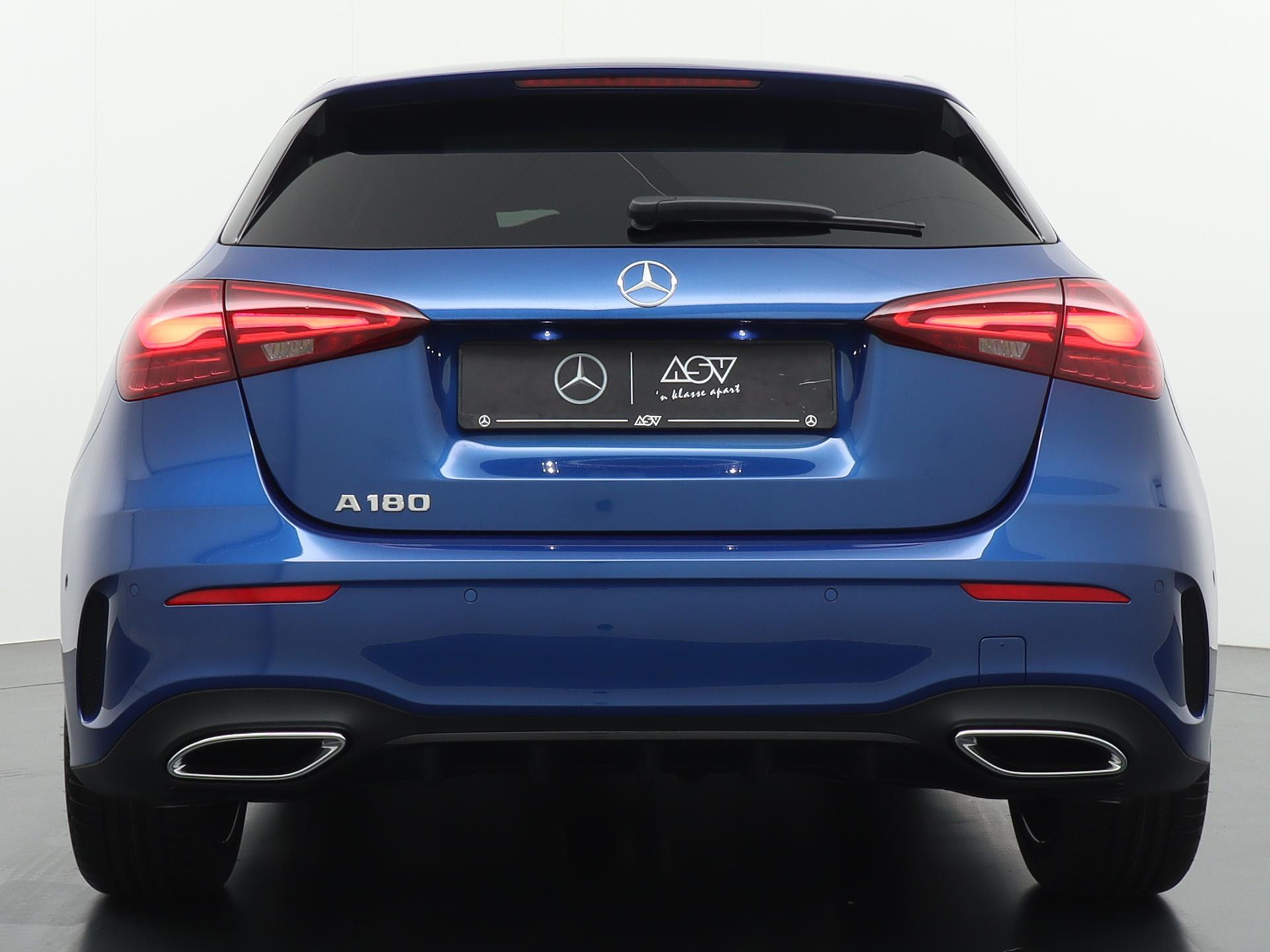 Mercedes-Benz A-klasse 180 Star Edition AMG Line 6