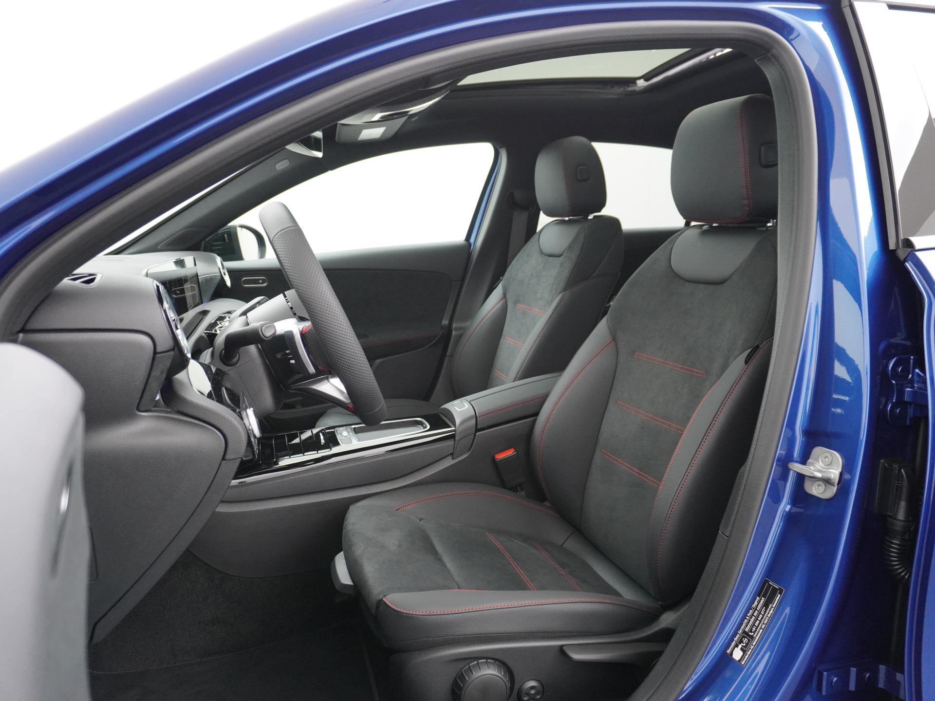 Mercedes-Benz A-Klasse 180 Star Edition AMG Line 23