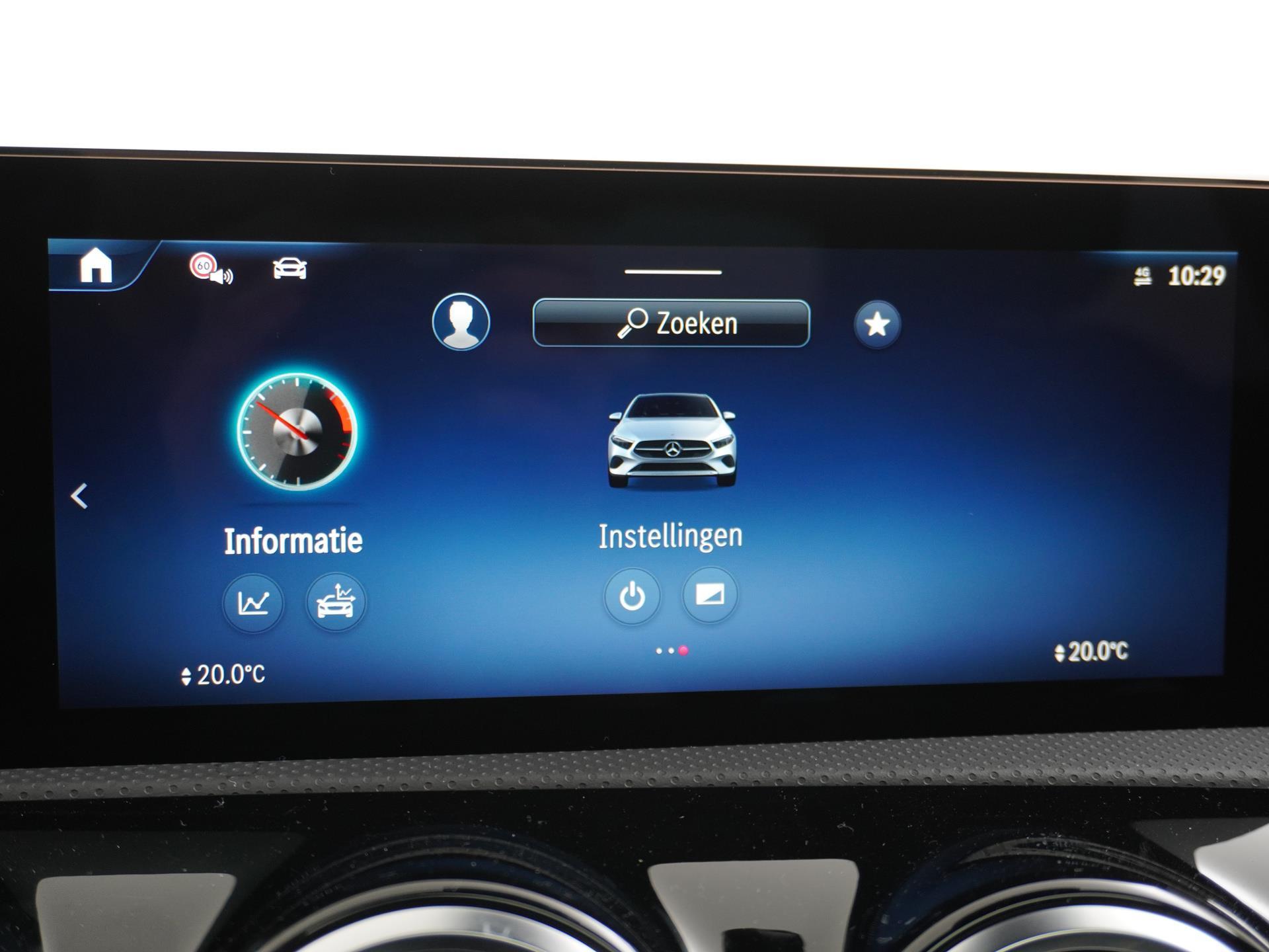 Mercedes-Benz A-Klasse 180 Star Edition AMG Line 35