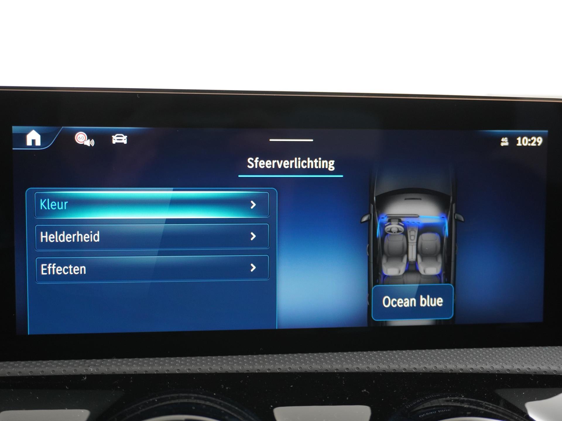 Mercedes-Benz A-Klasse 180 Star Edition AMG Line 41