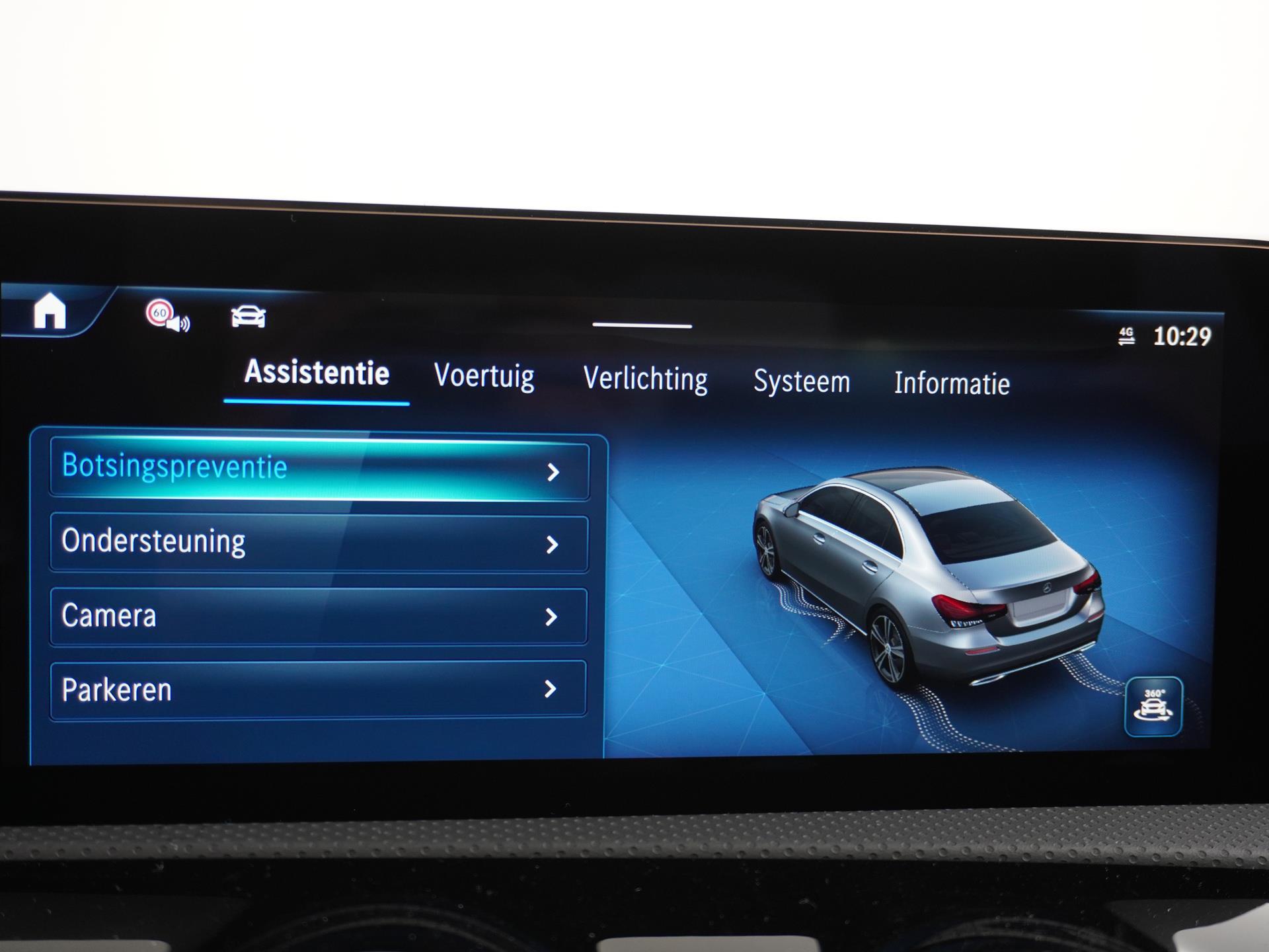 Mercedes-Benz A-Klasse 180 Star Edition AMG Line 43