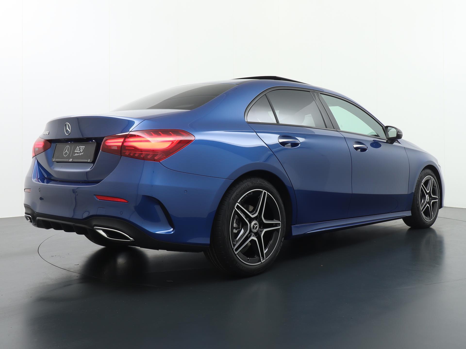 Mercedes-Benz A-Klasse 180 Star Edition AMG Line 8