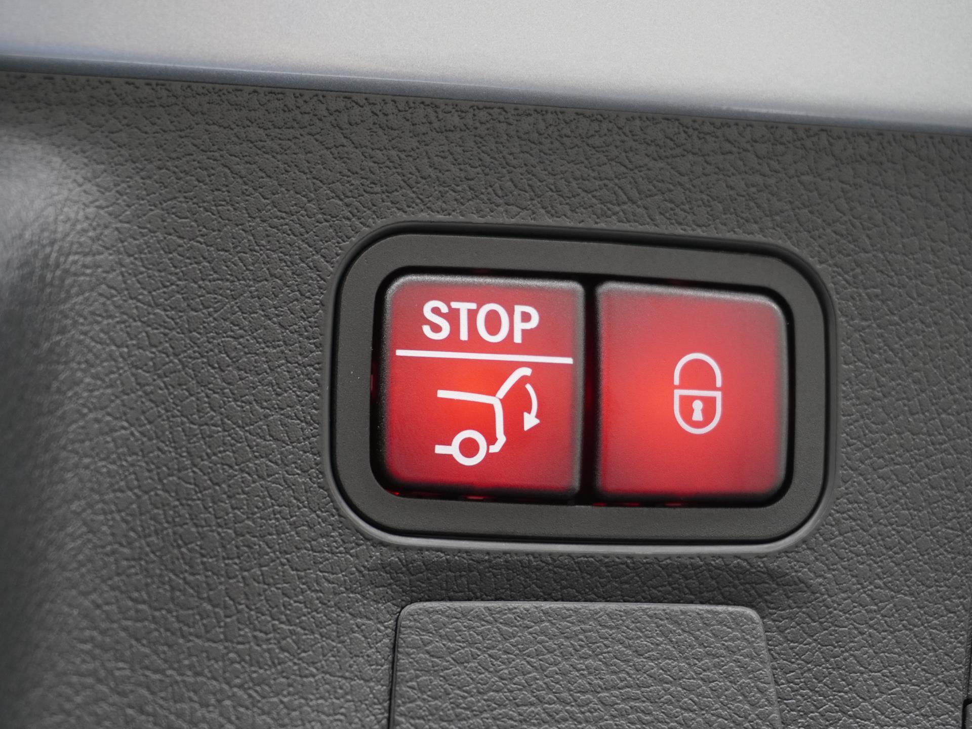 Mercedes-Benz CLA-Klasse Shooting Brake 200 AMG Line 20