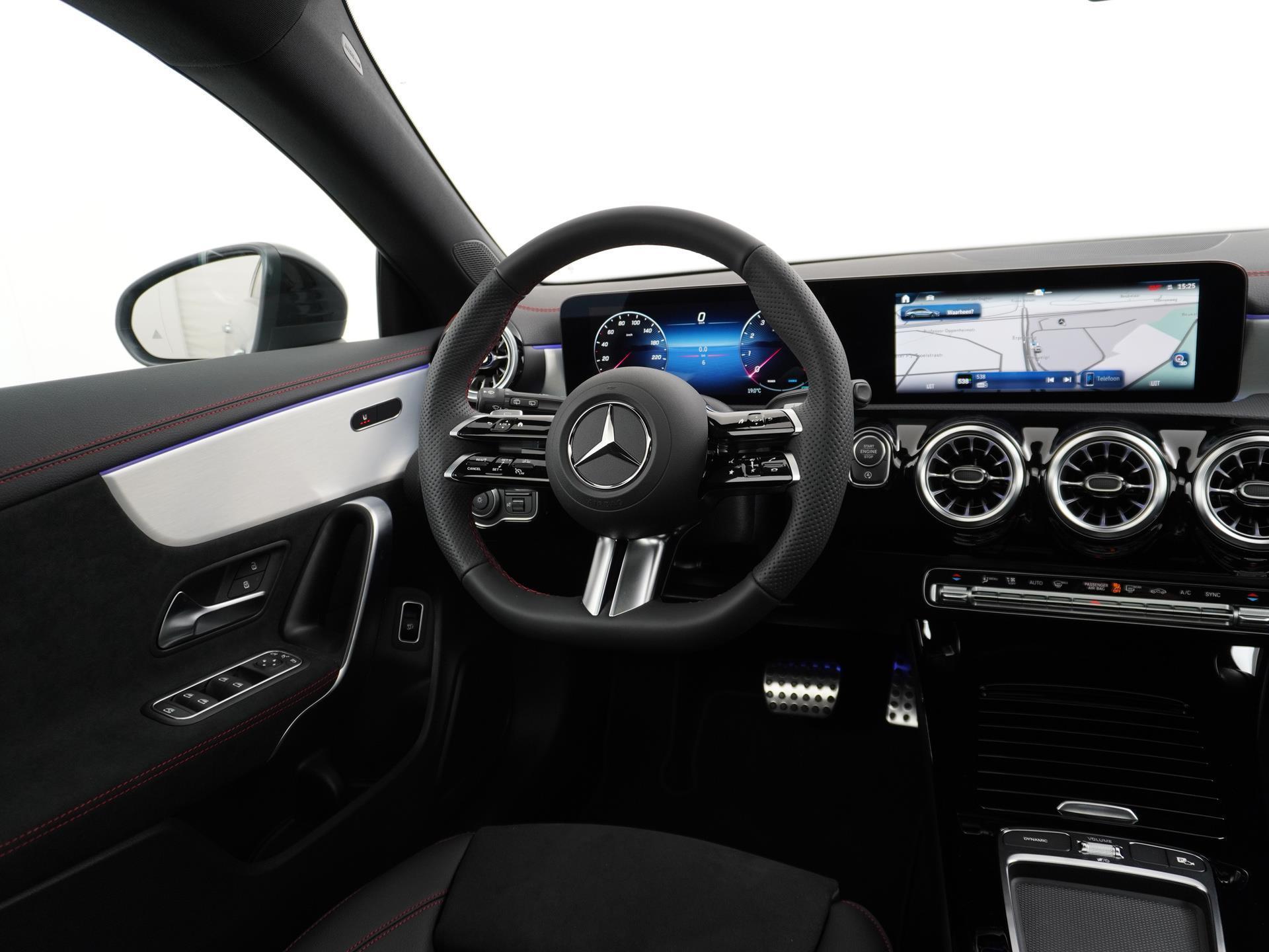 Mercedes-Benz CLA-Klasse Shooting Brake 200 AMG Line 26