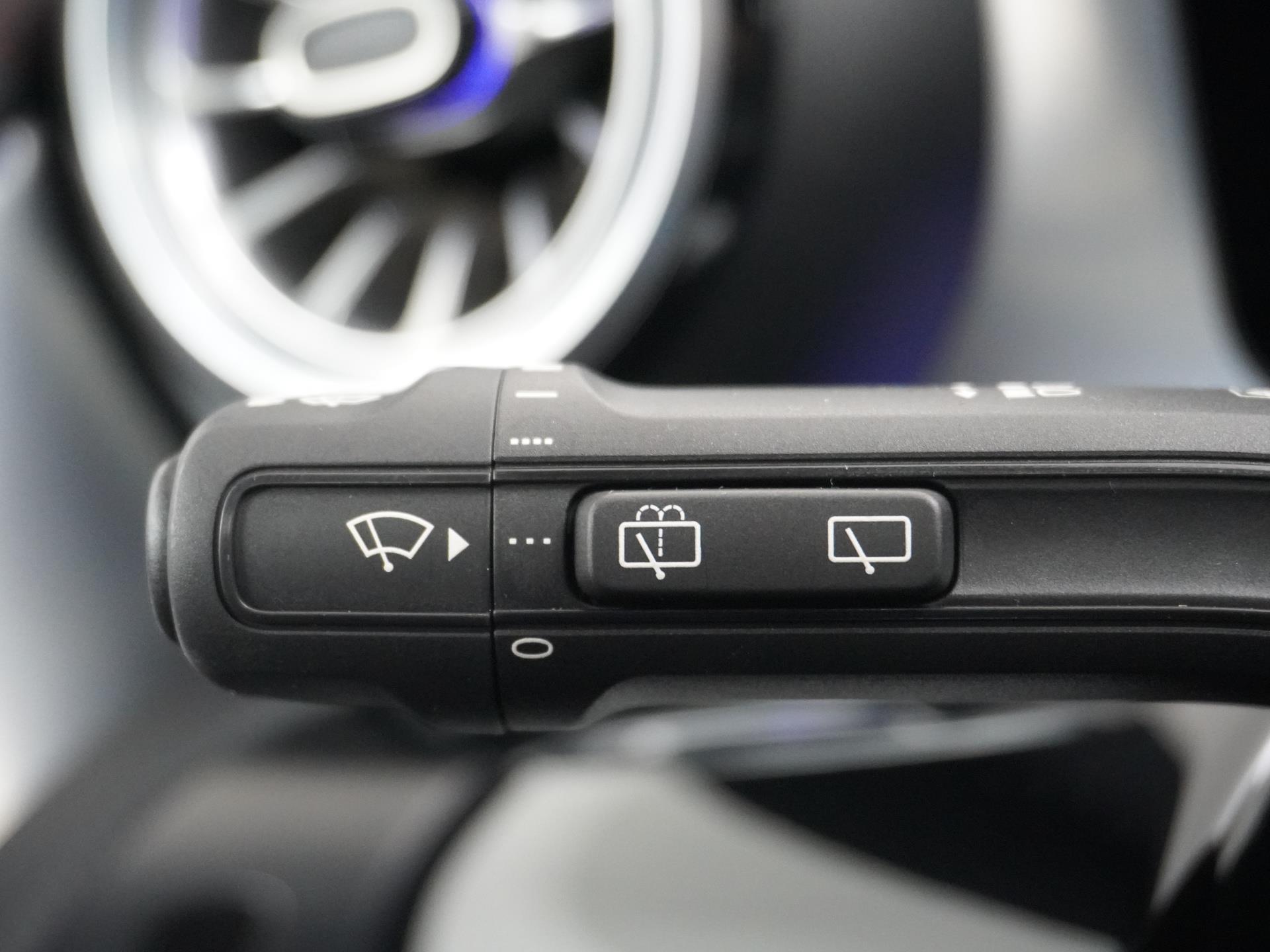 Mercedes-Benz CLA-Klasse Shooting Brake 200 AMG Line 29