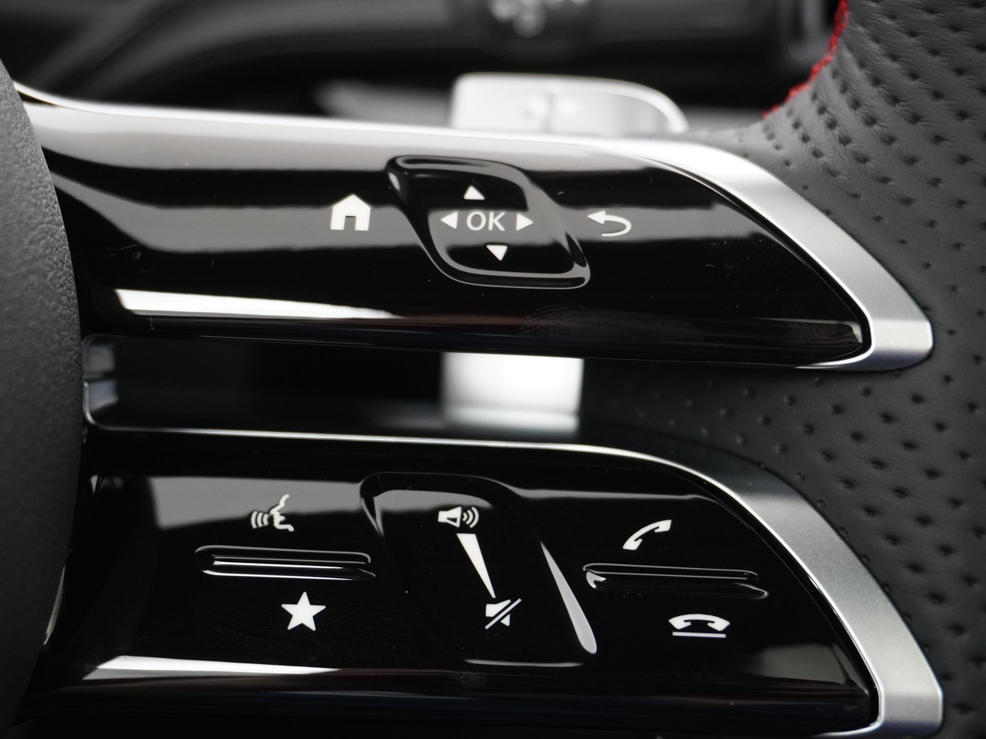 Mercedes-Benz CLA-Klasse Shooting Brake 200 AMG Line 32